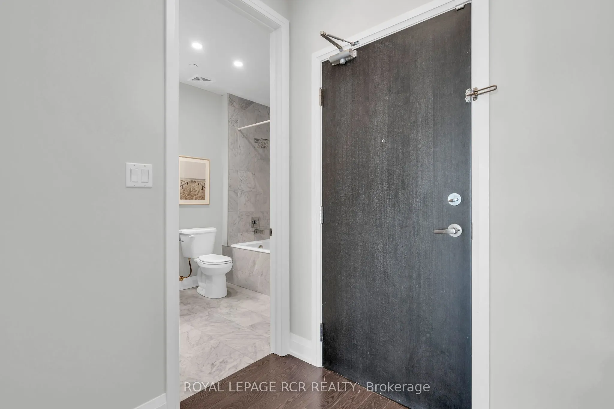 15277 Yonge Street, #409