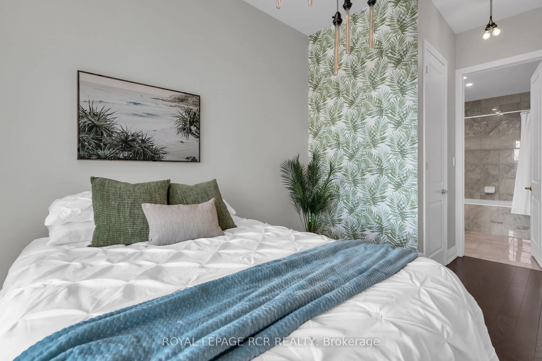 15277 Yonge Street, #409