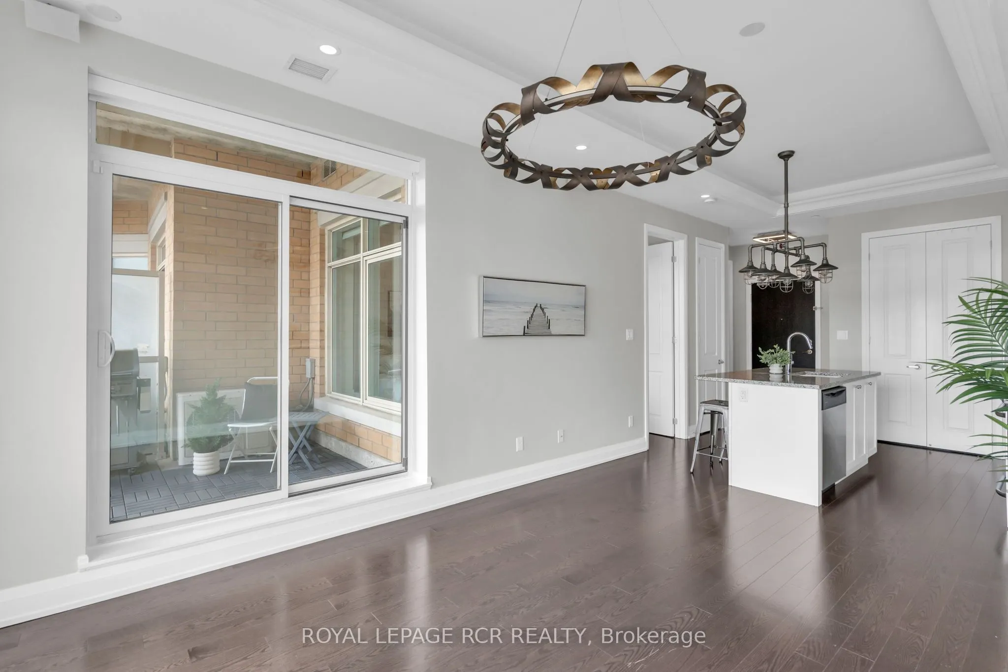 15277 Yonge Street, #409