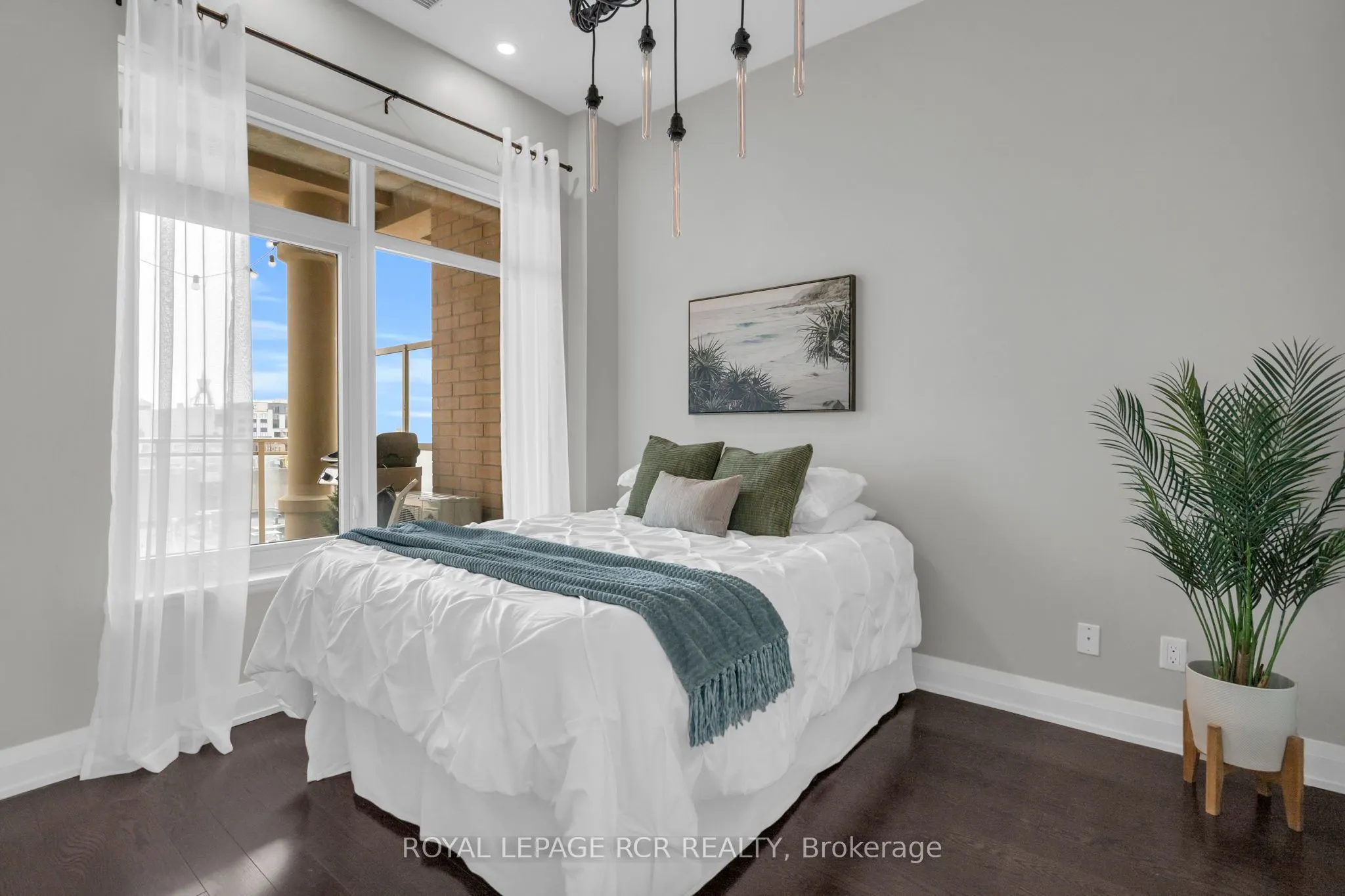 15277 Yonge Street, #409