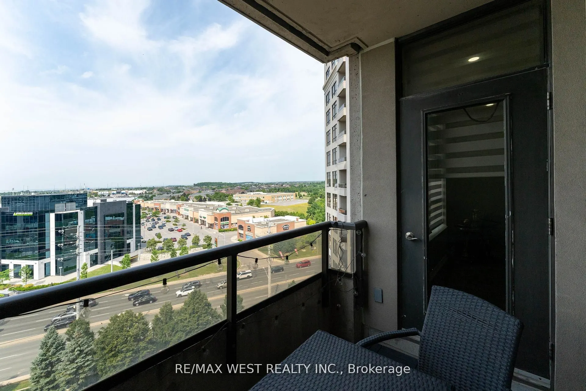 9225 Jane Street, #916