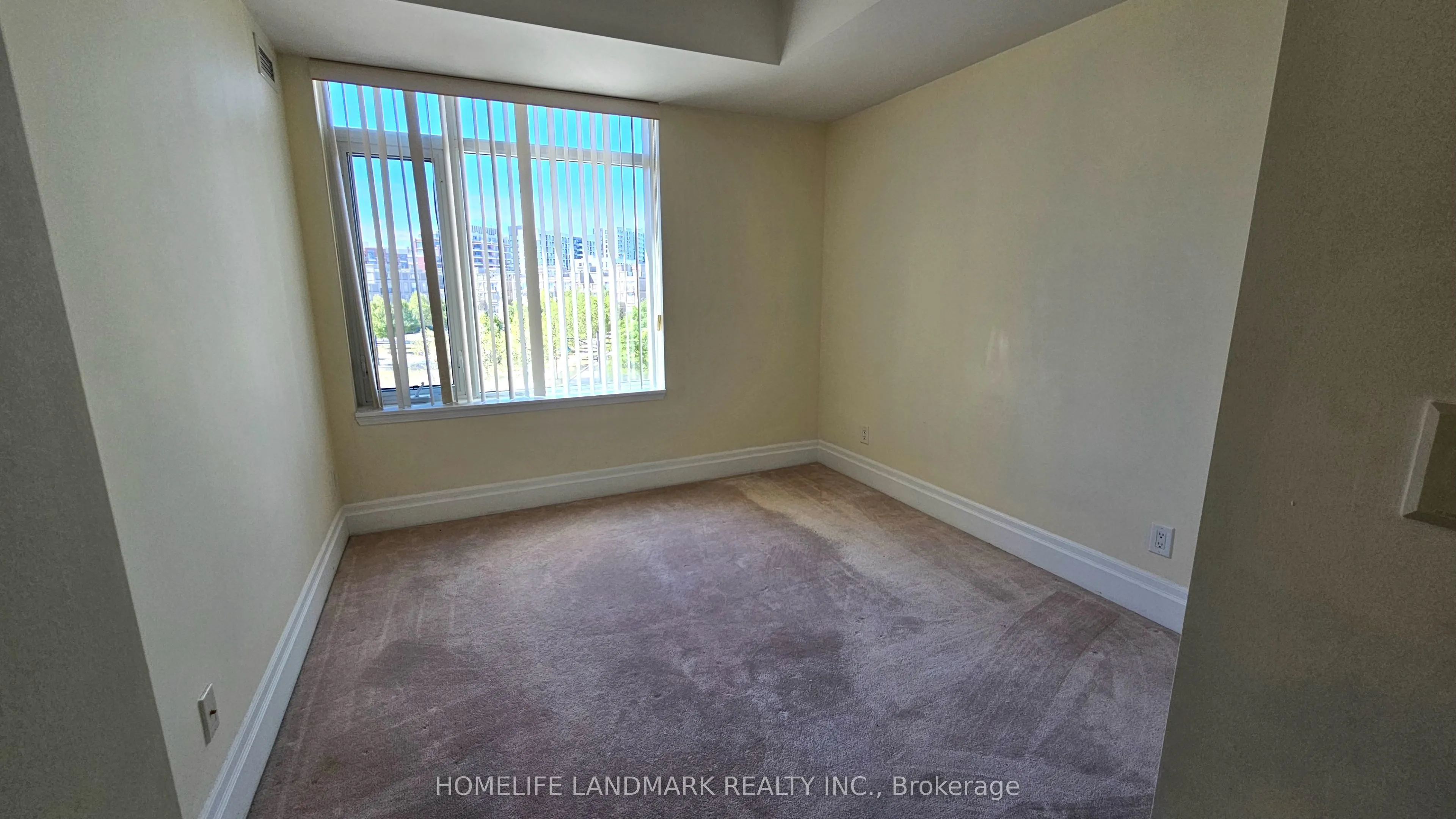 131 Upper Duke Crescent, #415