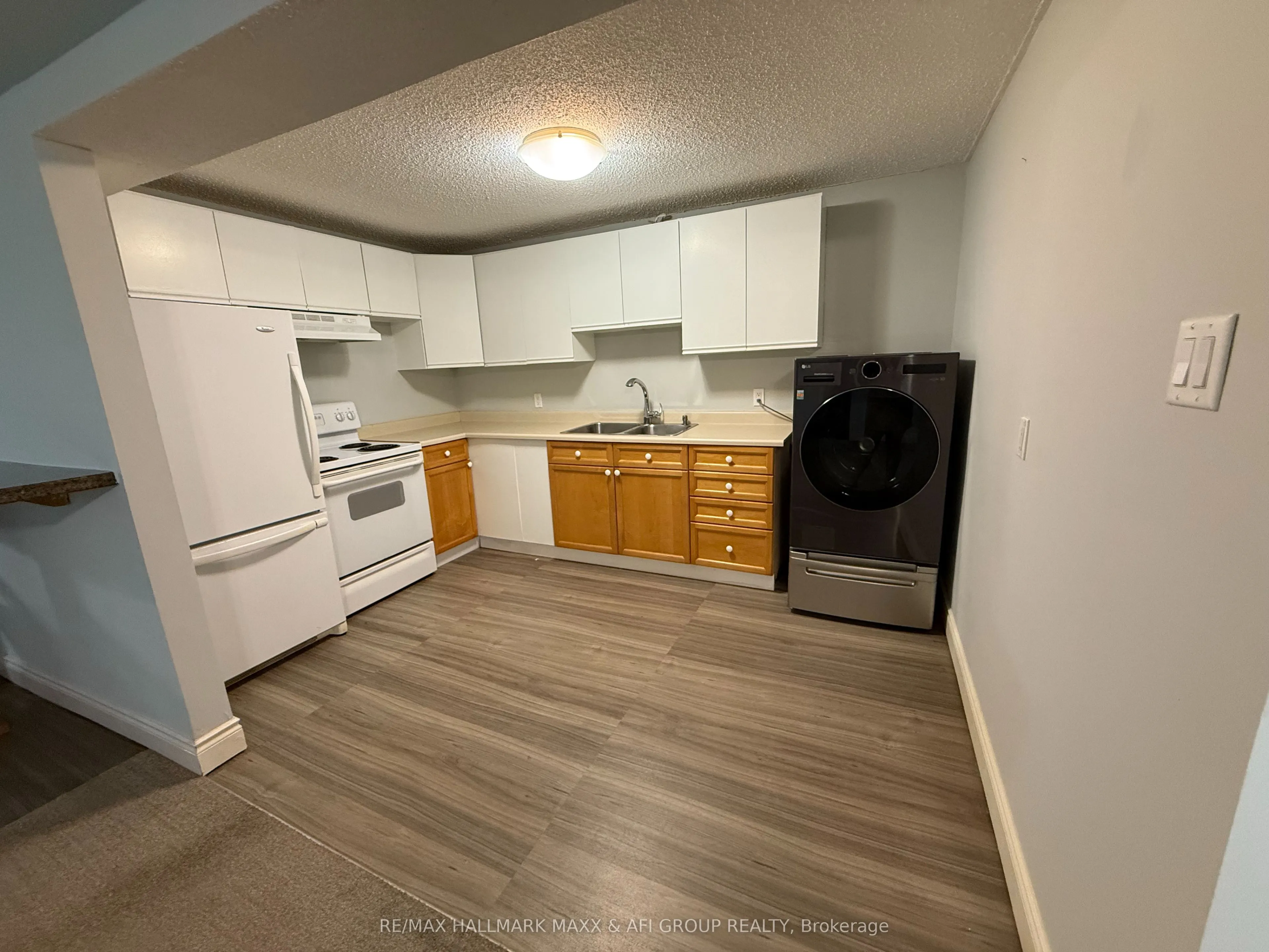 47 Metro Road S