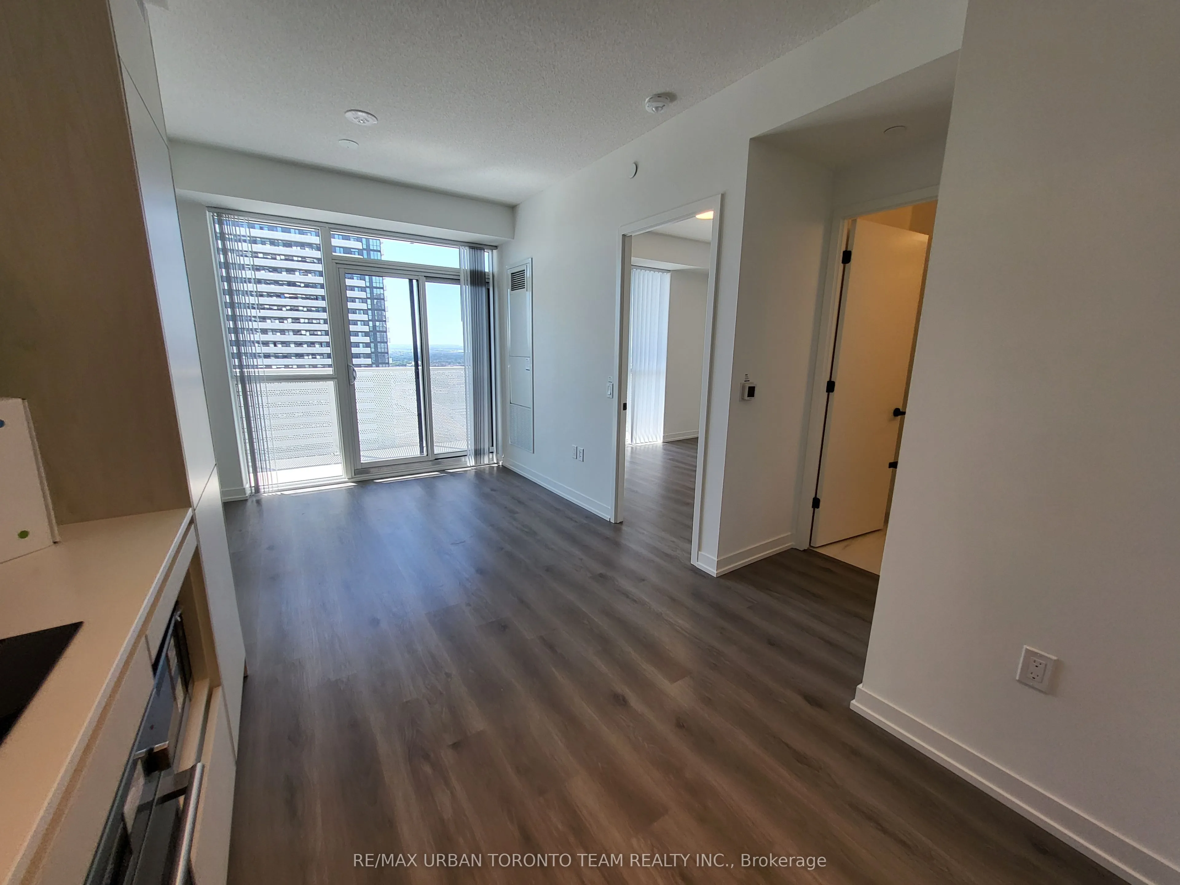 28 Interchange Way, #3316