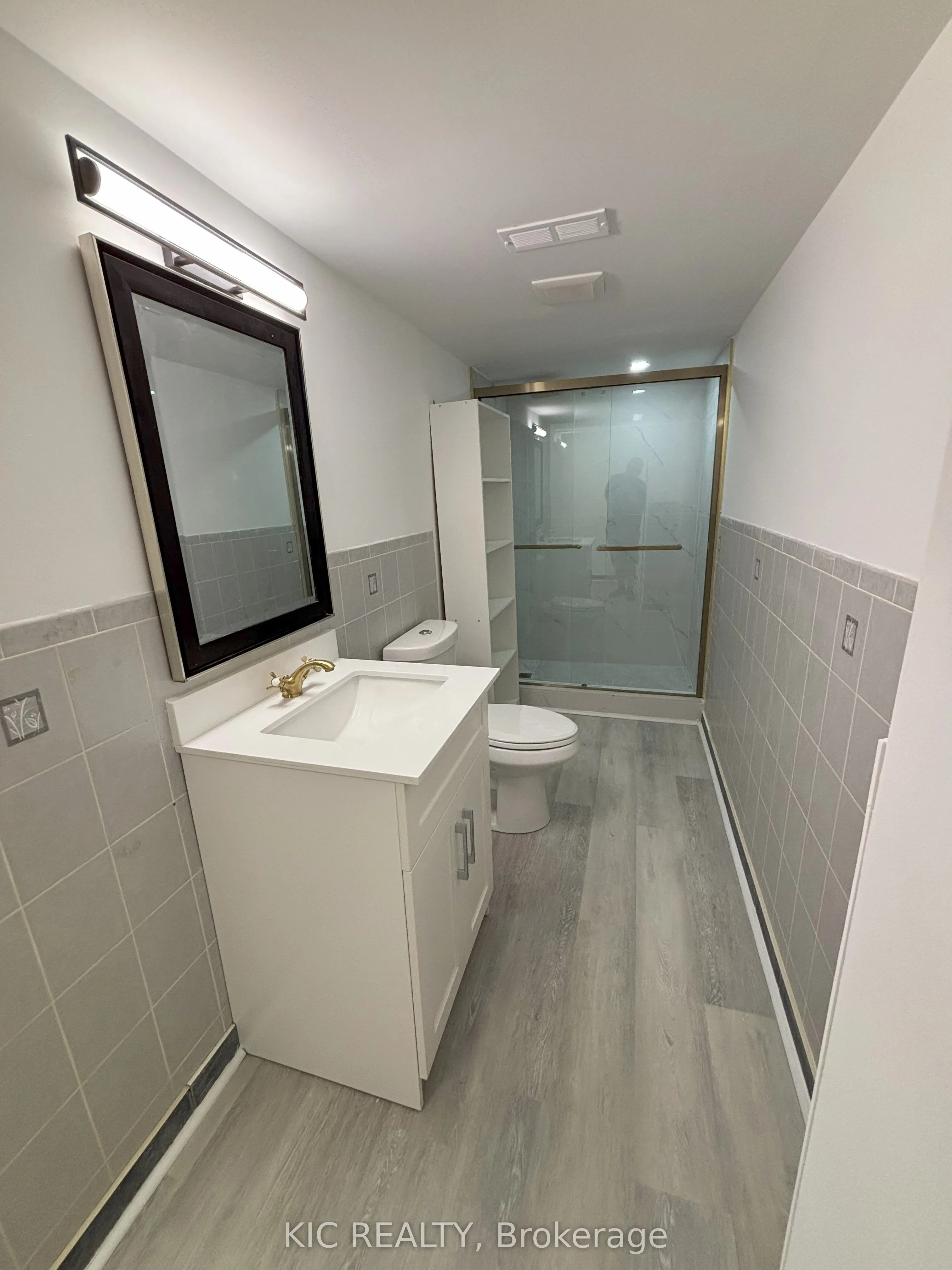 213 Equator Crescent, #Lower Level