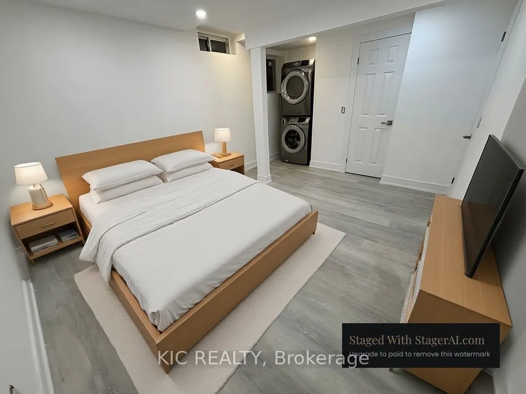 213 Equator Crescent, #Lower Level