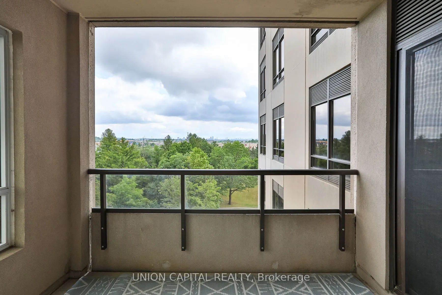 9255 Jane Street, #605