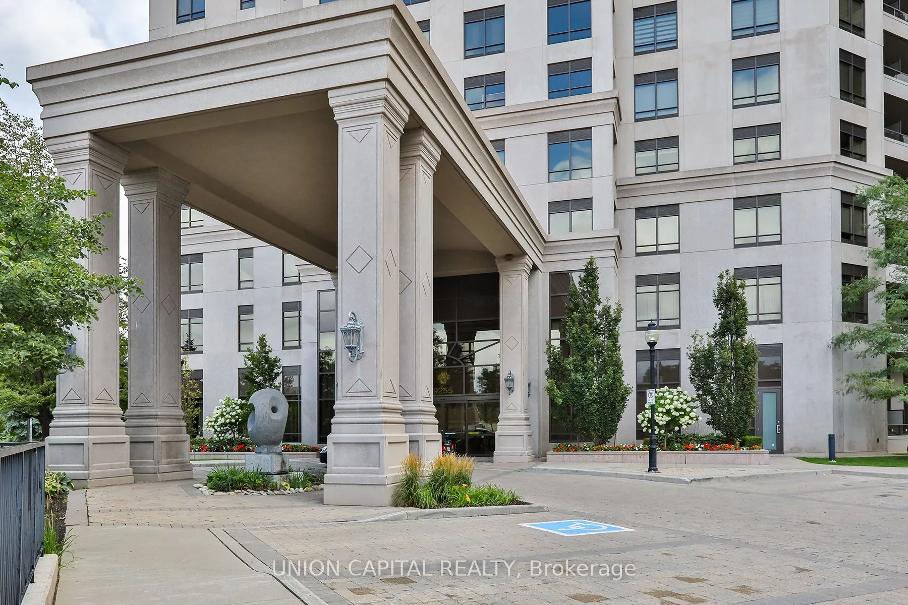 9255 Jane Street, #605