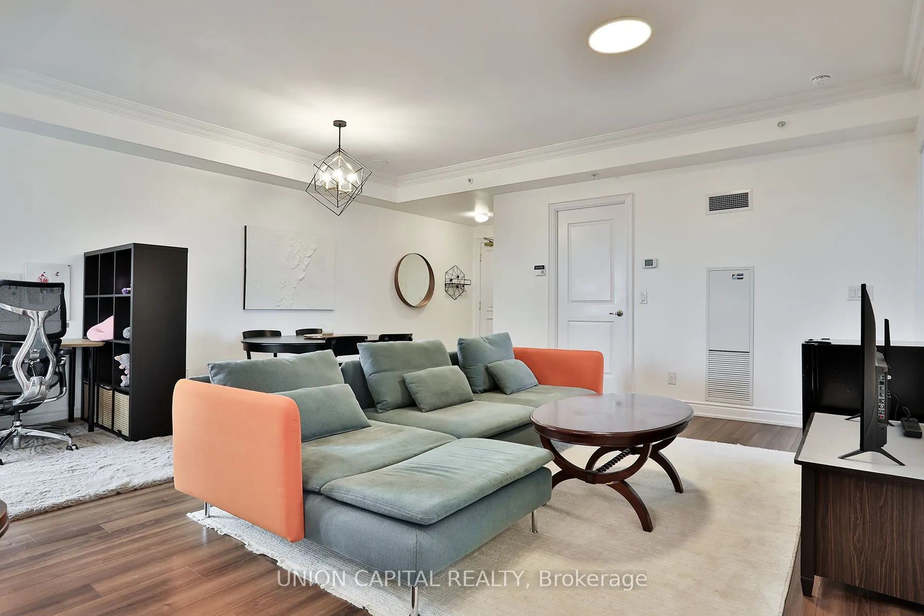 9255 Jane Street, #605