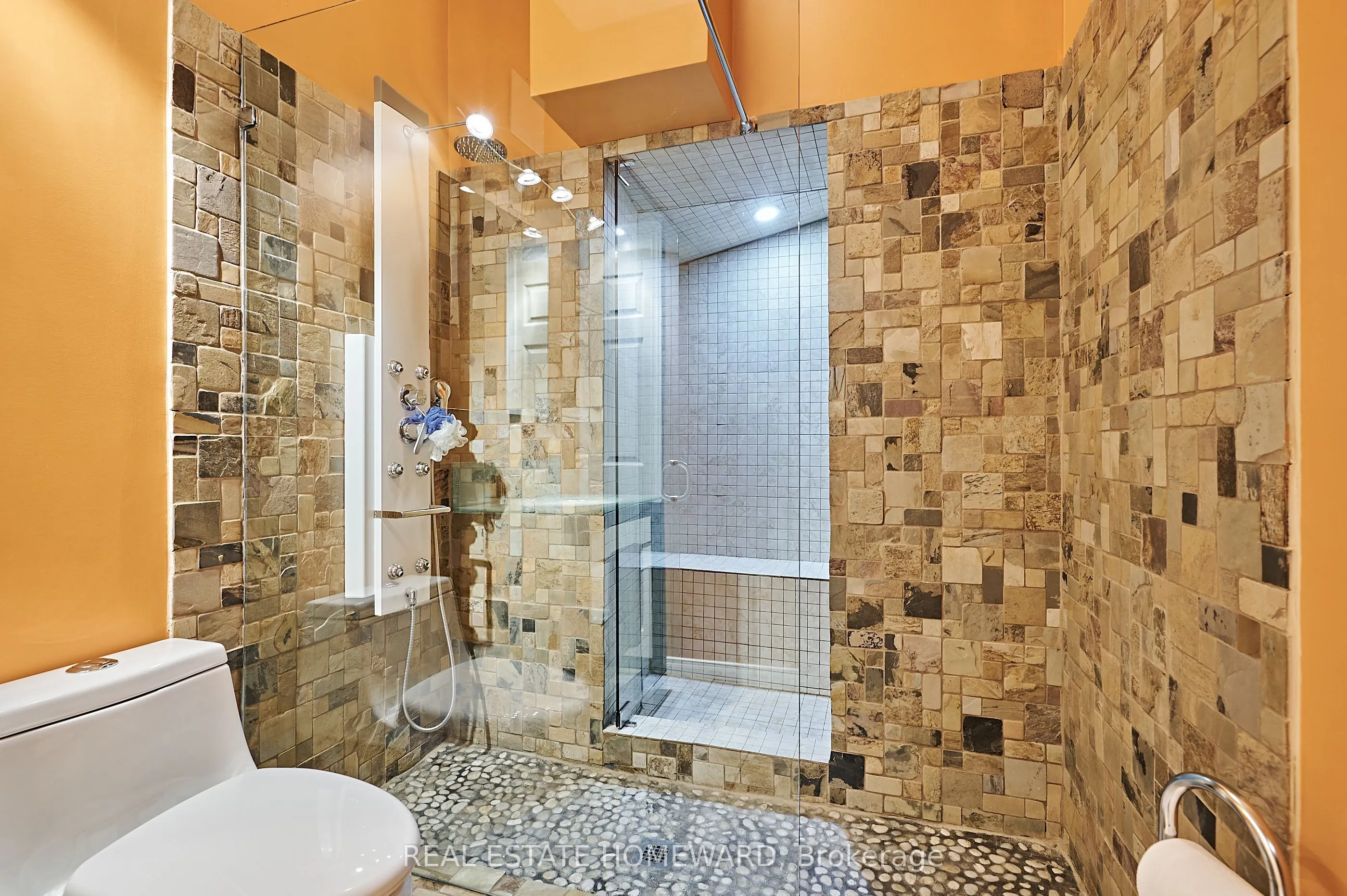 4 Isaac Devins Avenue