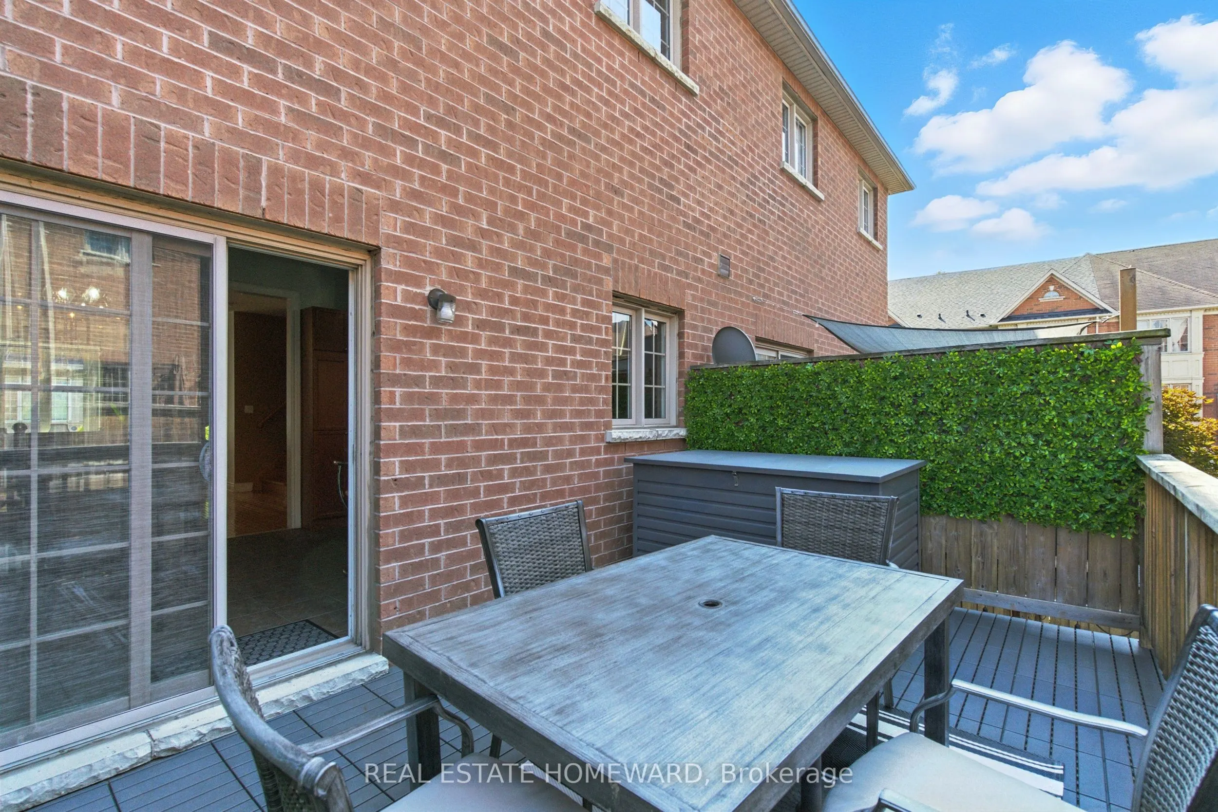 4 Isaac Devins Avenue