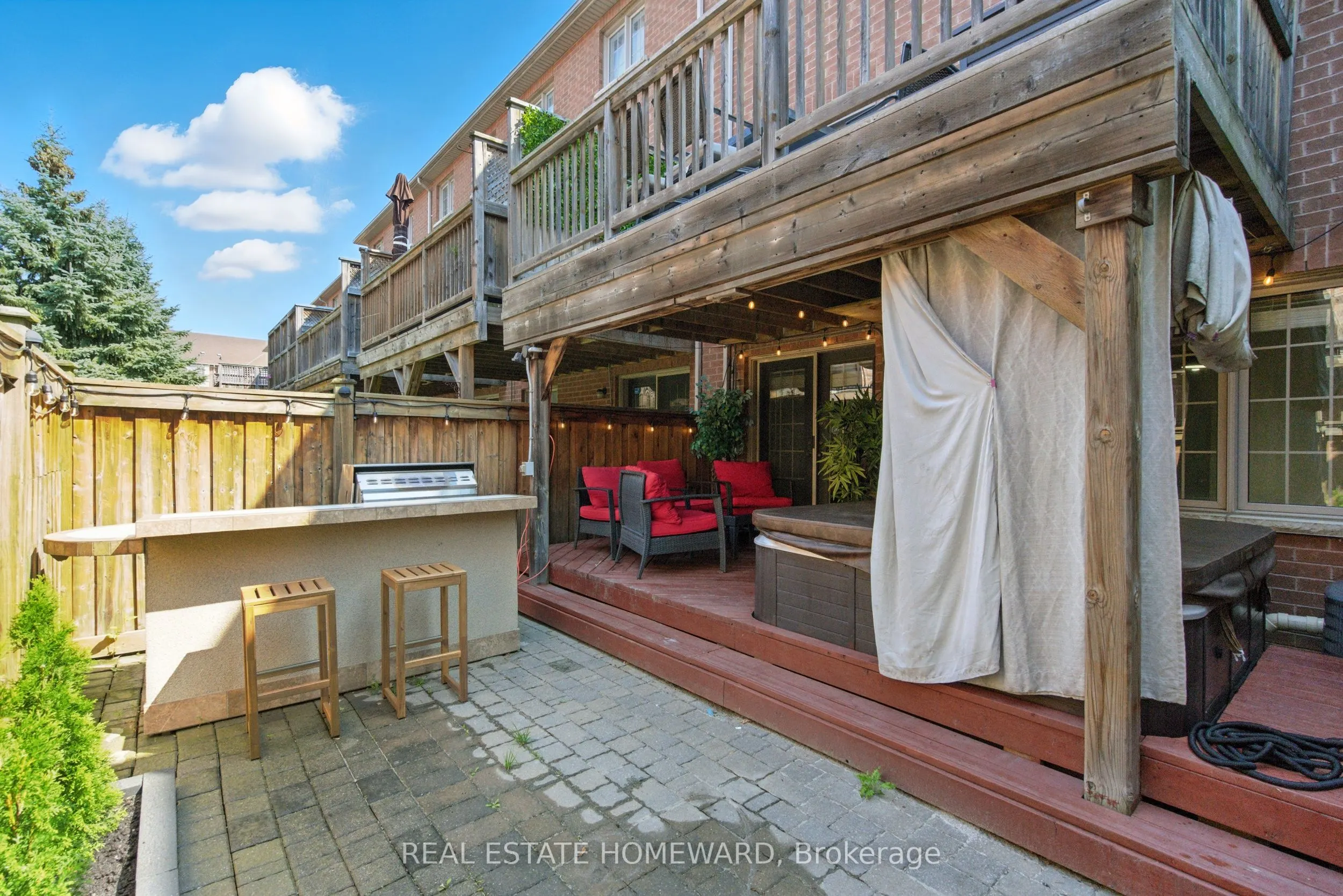 4 Isaac Devins Avenue