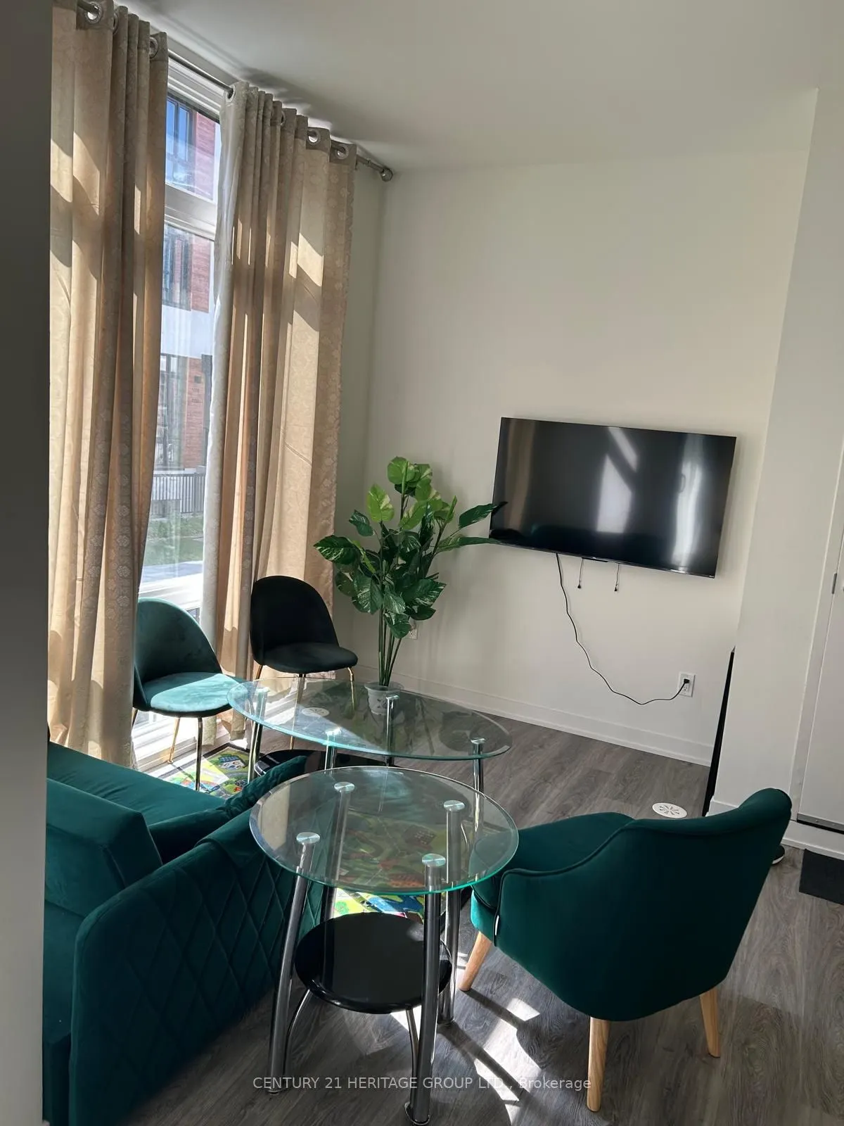 12 David Eyer Road, #1230
