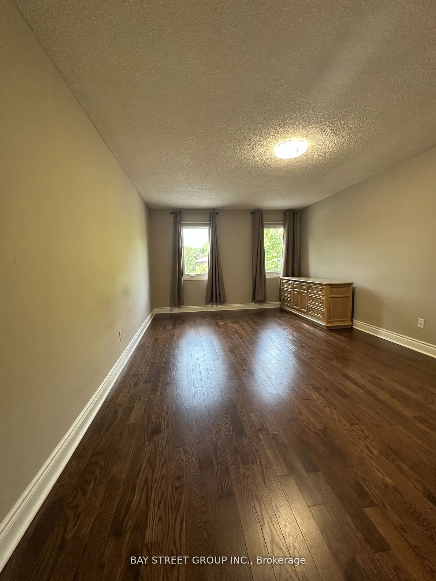 9 Chadburn Crescent