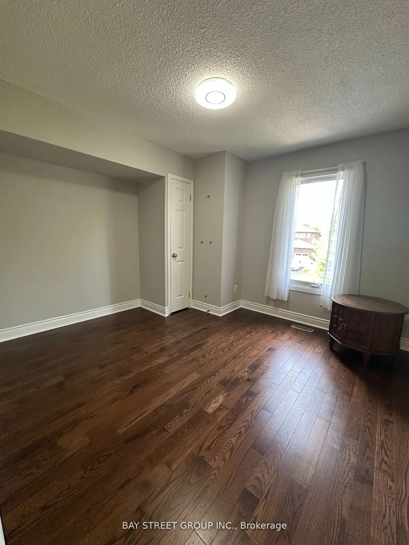 9 Chadburn Crescent