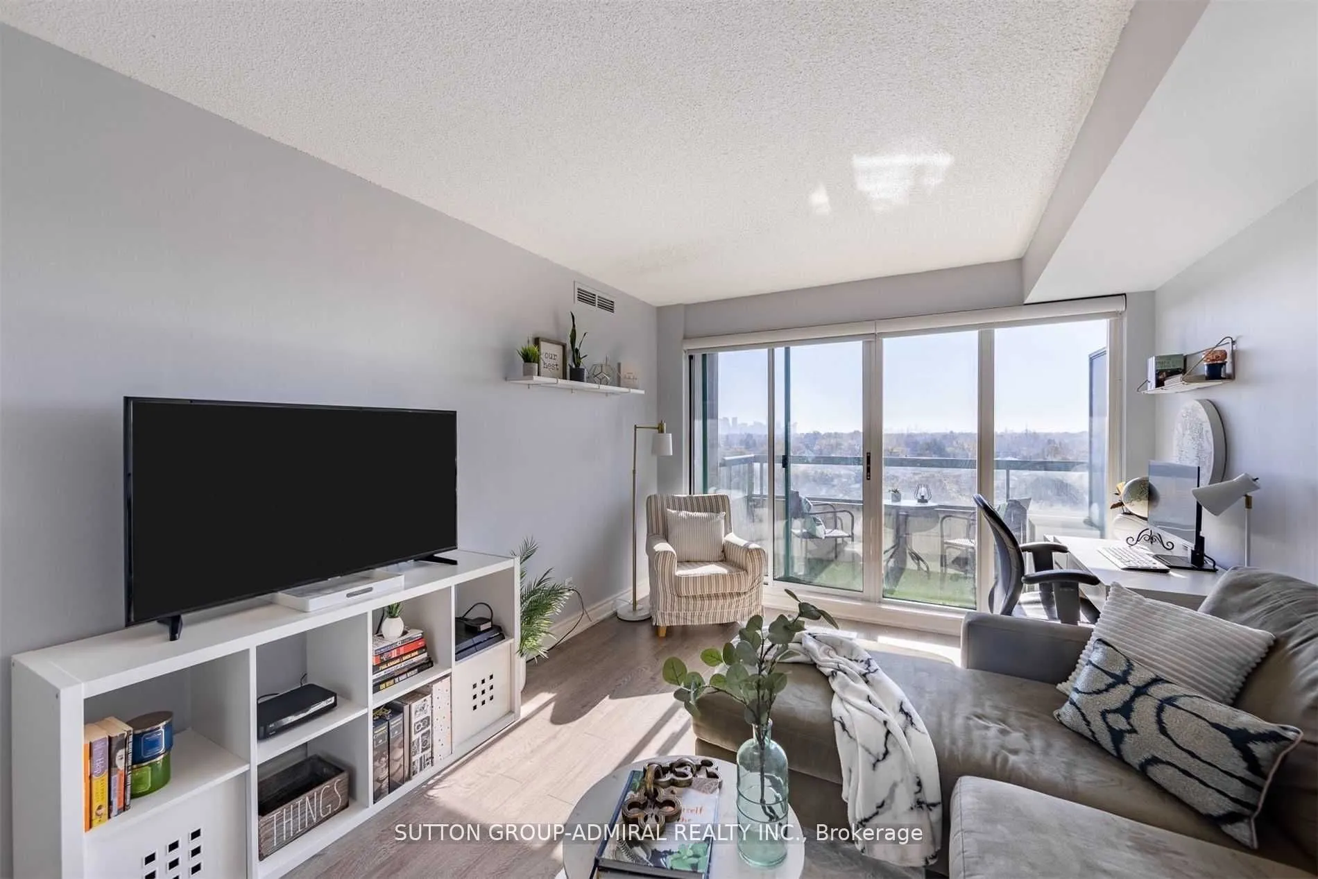 5 Emerald Lane, #Ph407