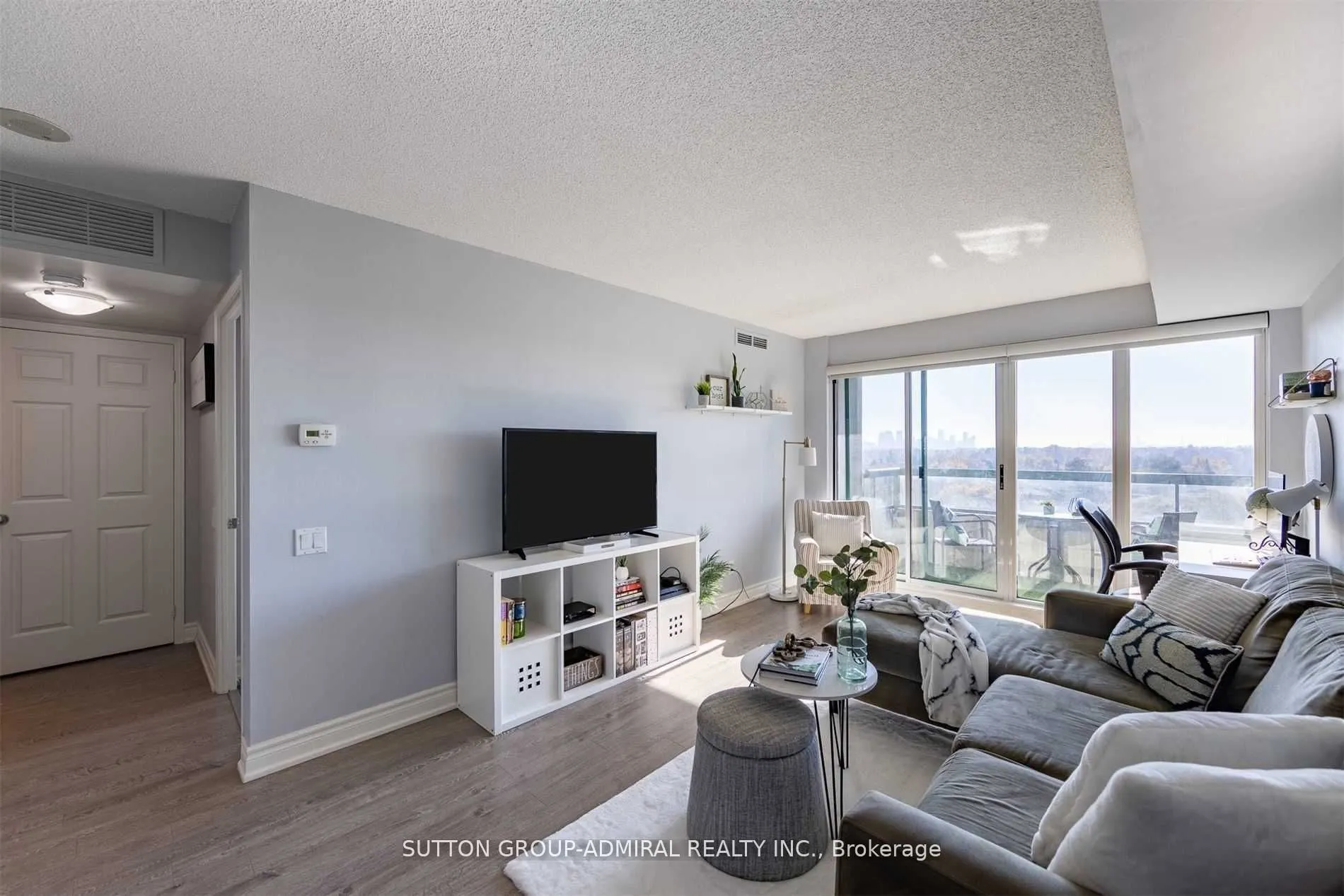 5 Emerald Lane, #Ph407