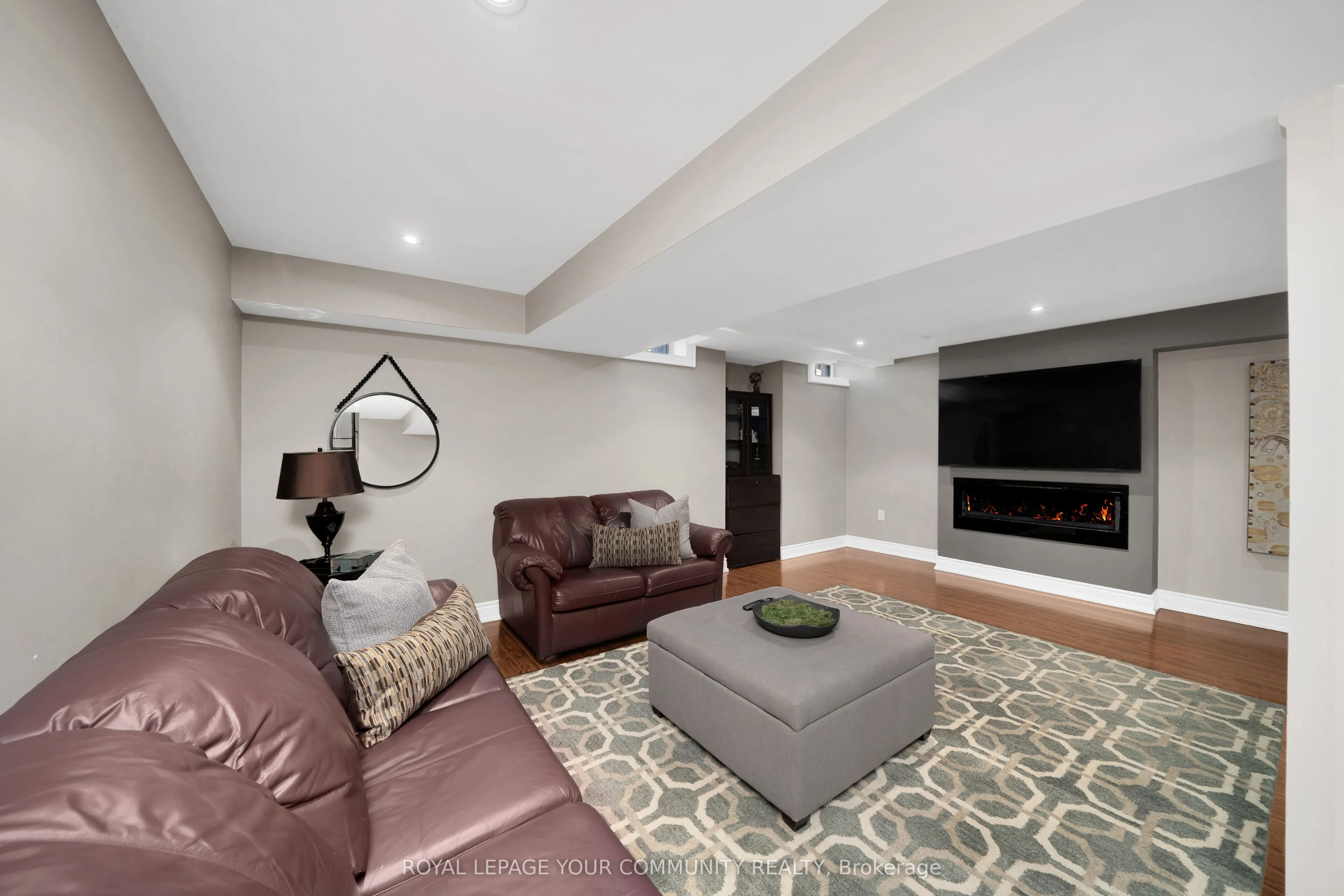 57 Deepsprings Crescent