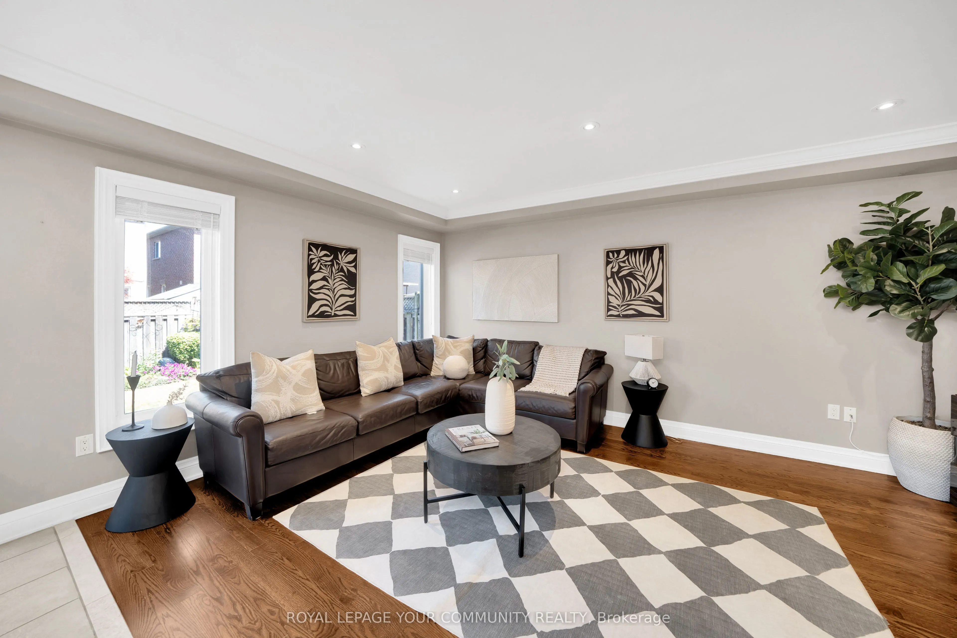 57 Deepsprings Crescent