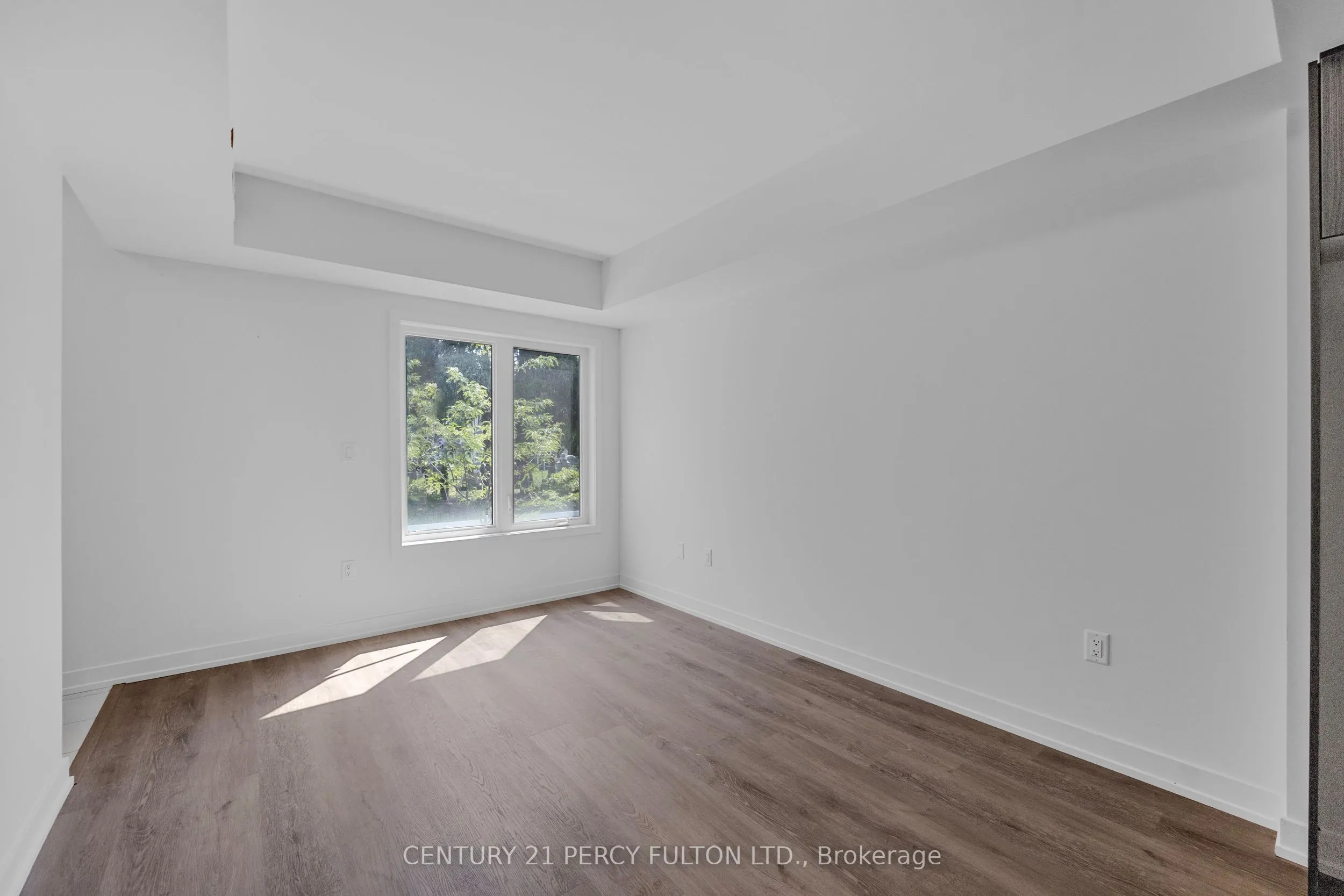 58 Elizabeth Street S, #2206