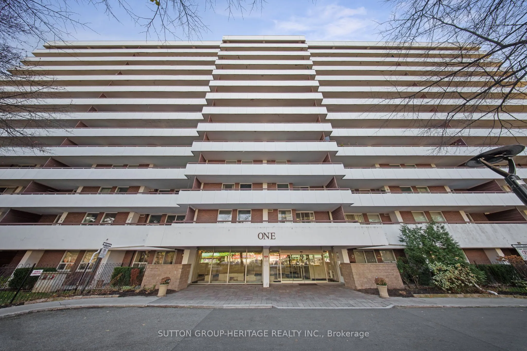 1 Royal Orchard Boulevard, #706
