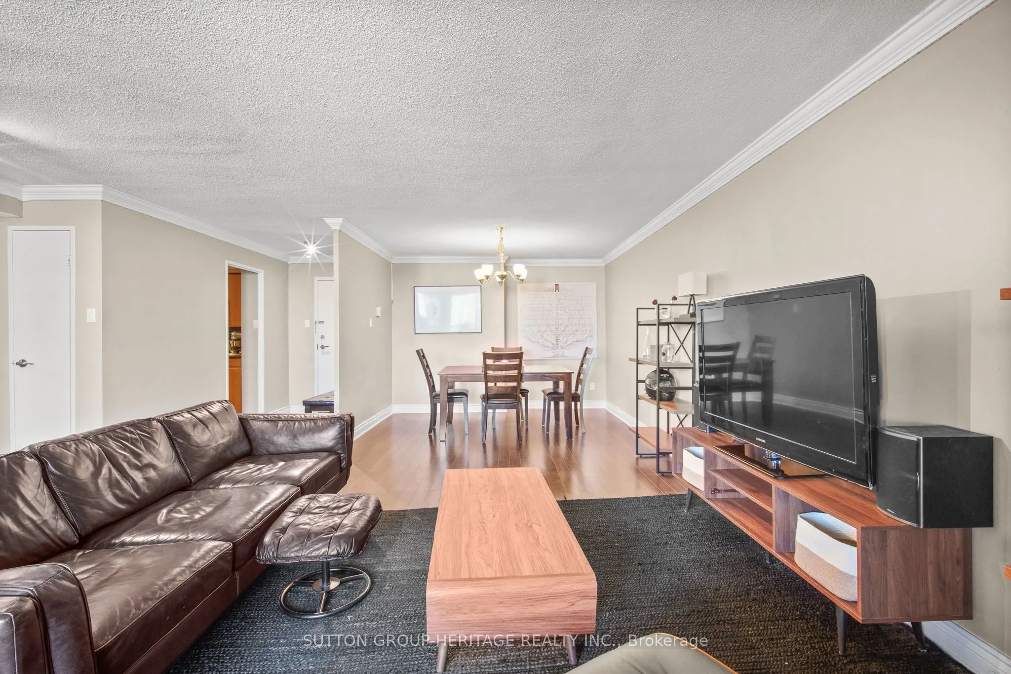 1 Royal Orchard Boulevard, #706