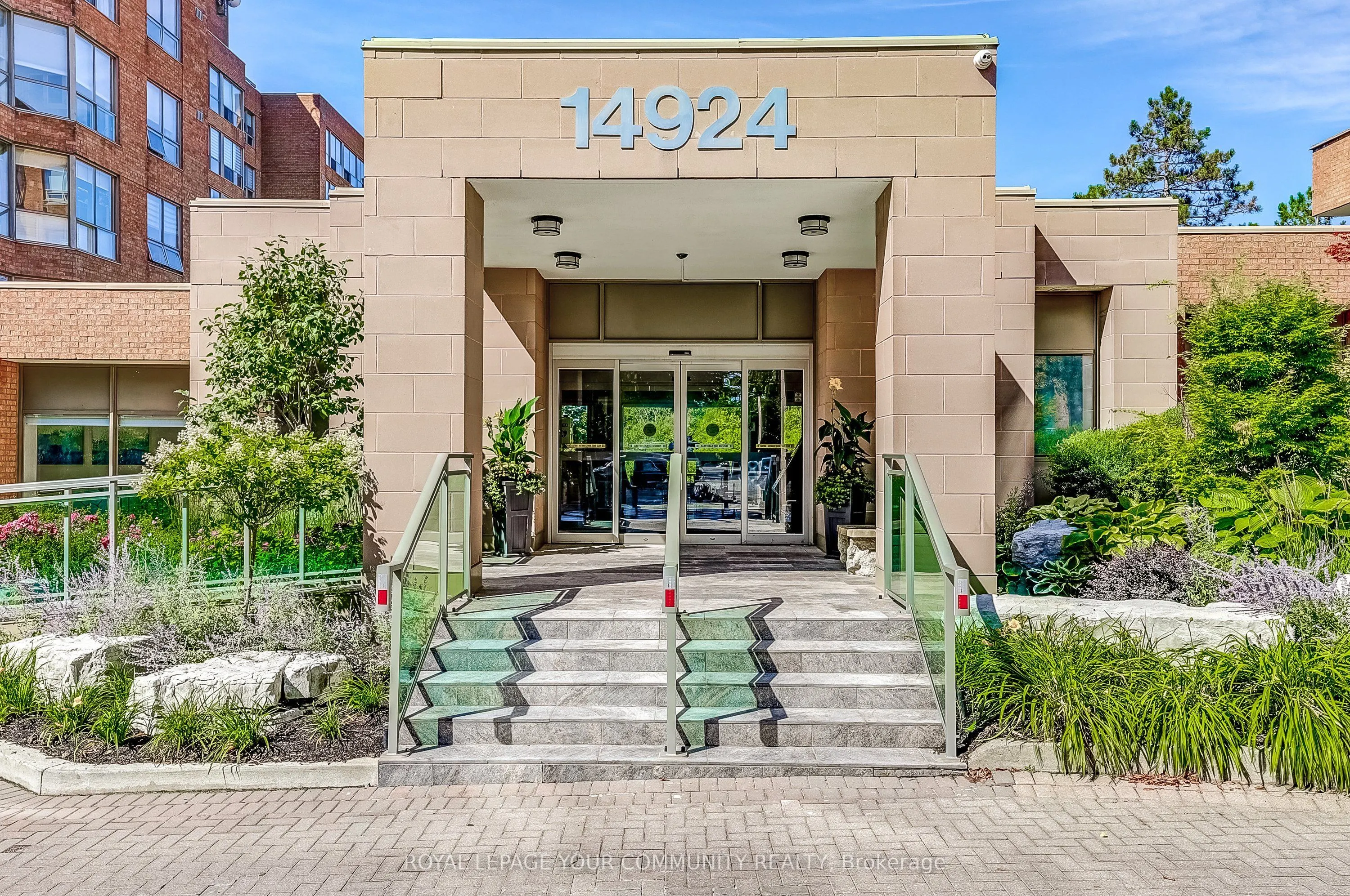 14924 Yonge Street S, #604