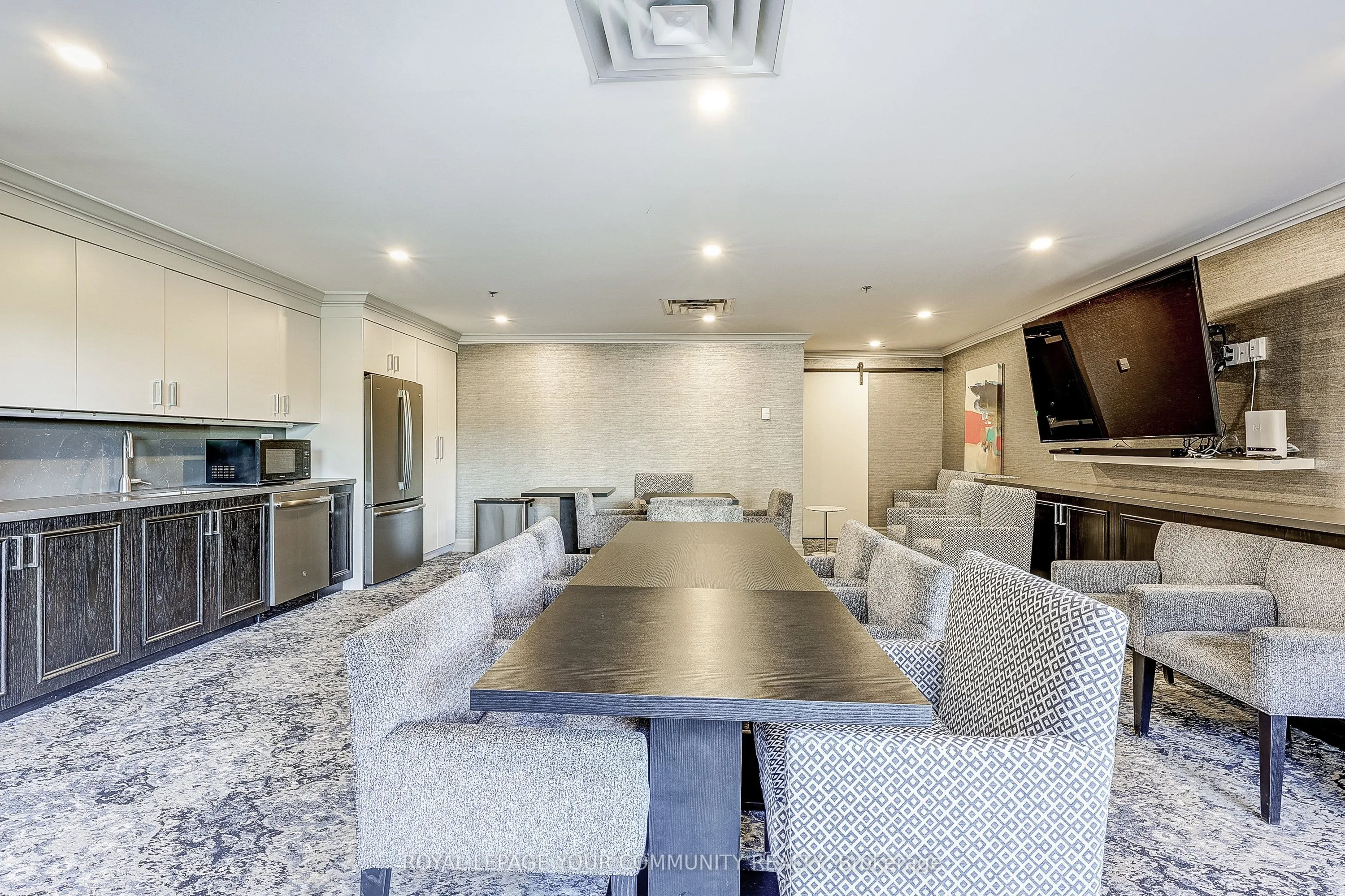 14924 Yonge Street S, #604