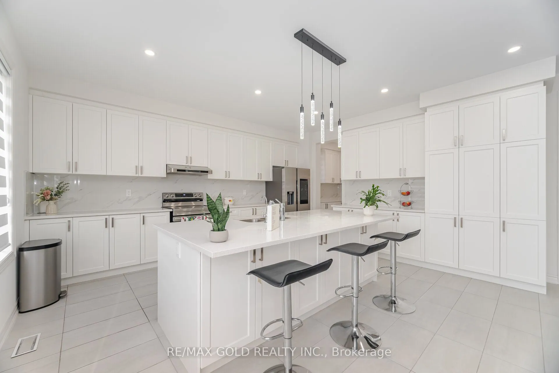 4 Elderberry Way