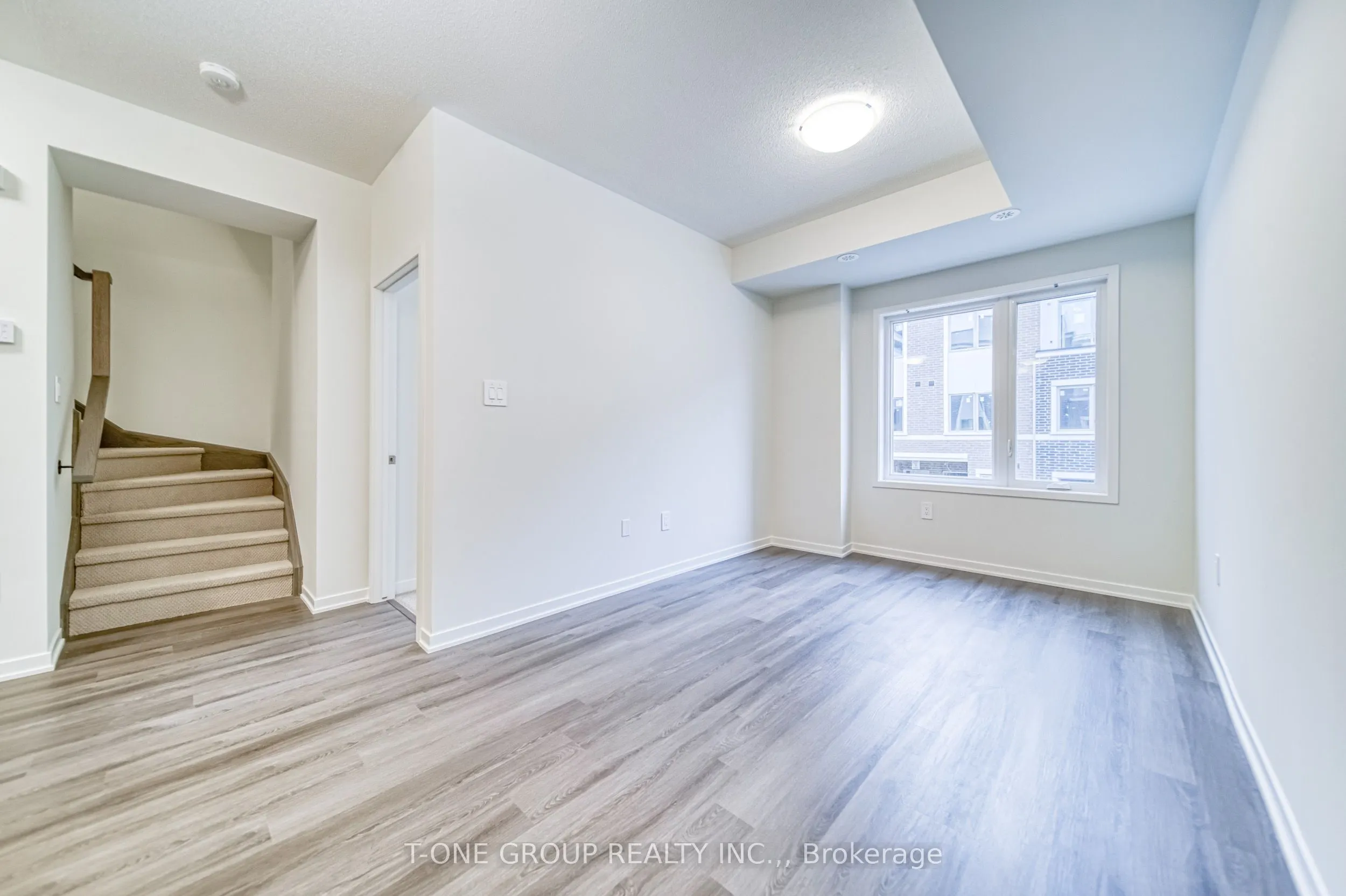 21 Honeycrisp Crescent, #46