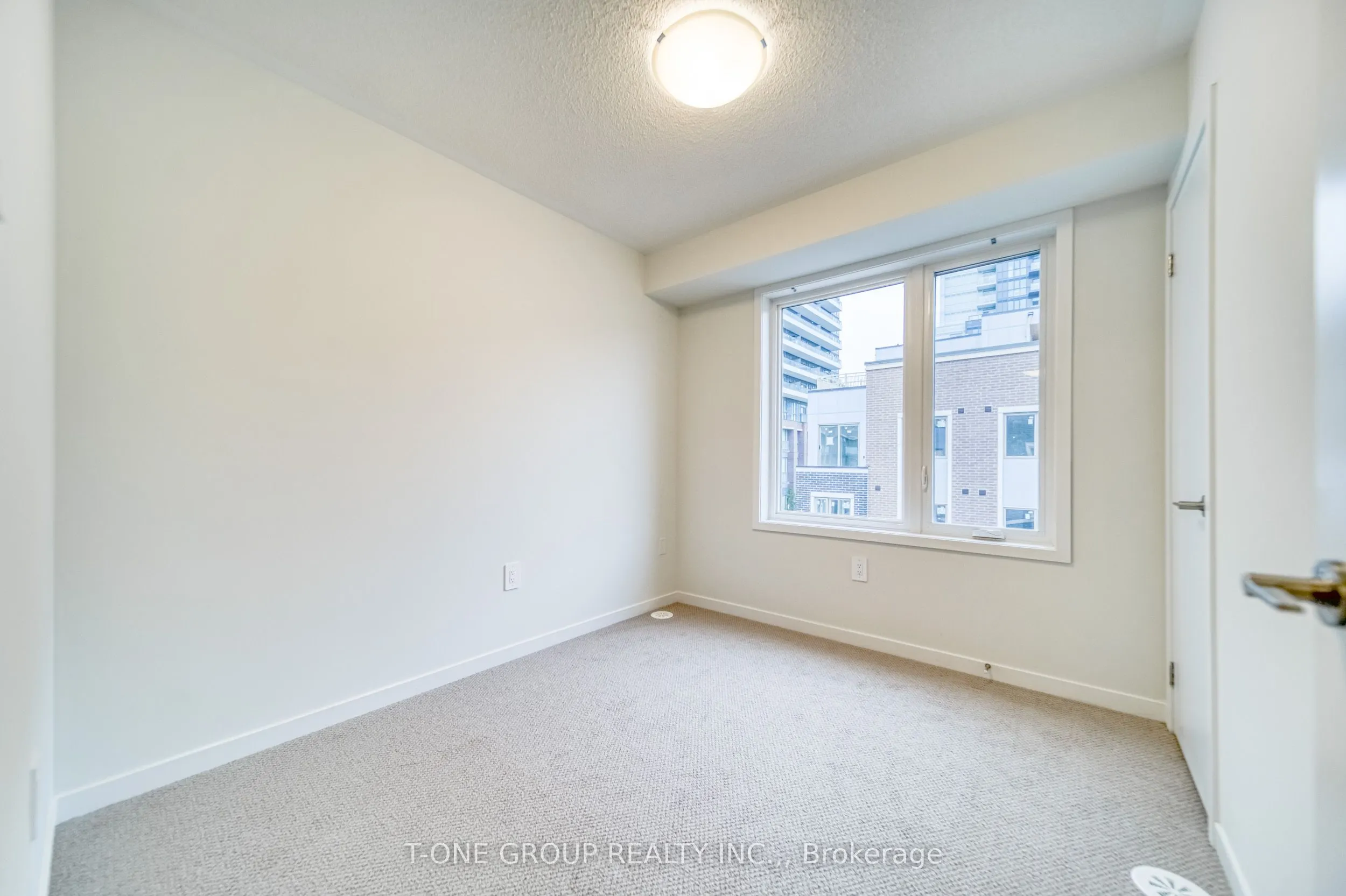 21 Honeycrisp Crescent, #46