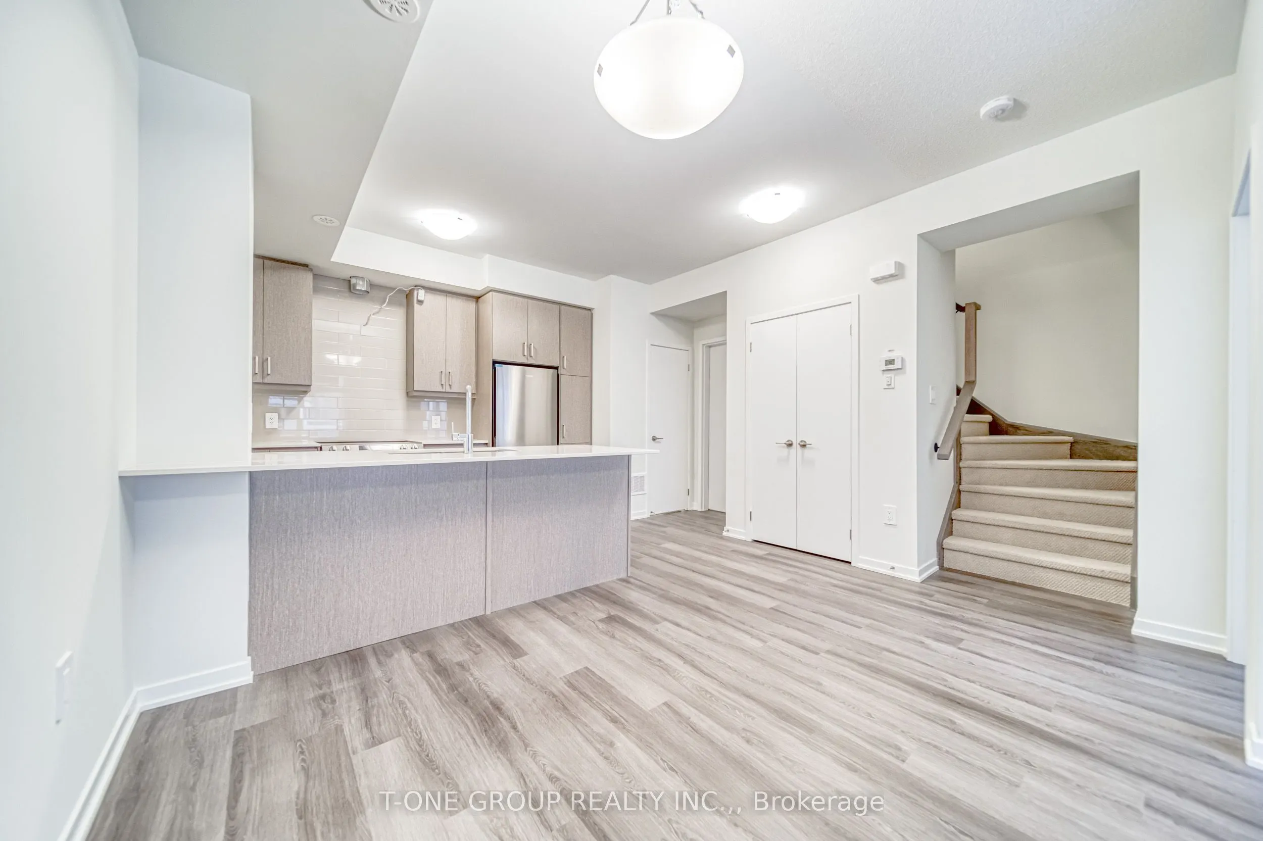 21 Honeycrisp Crescent, #46