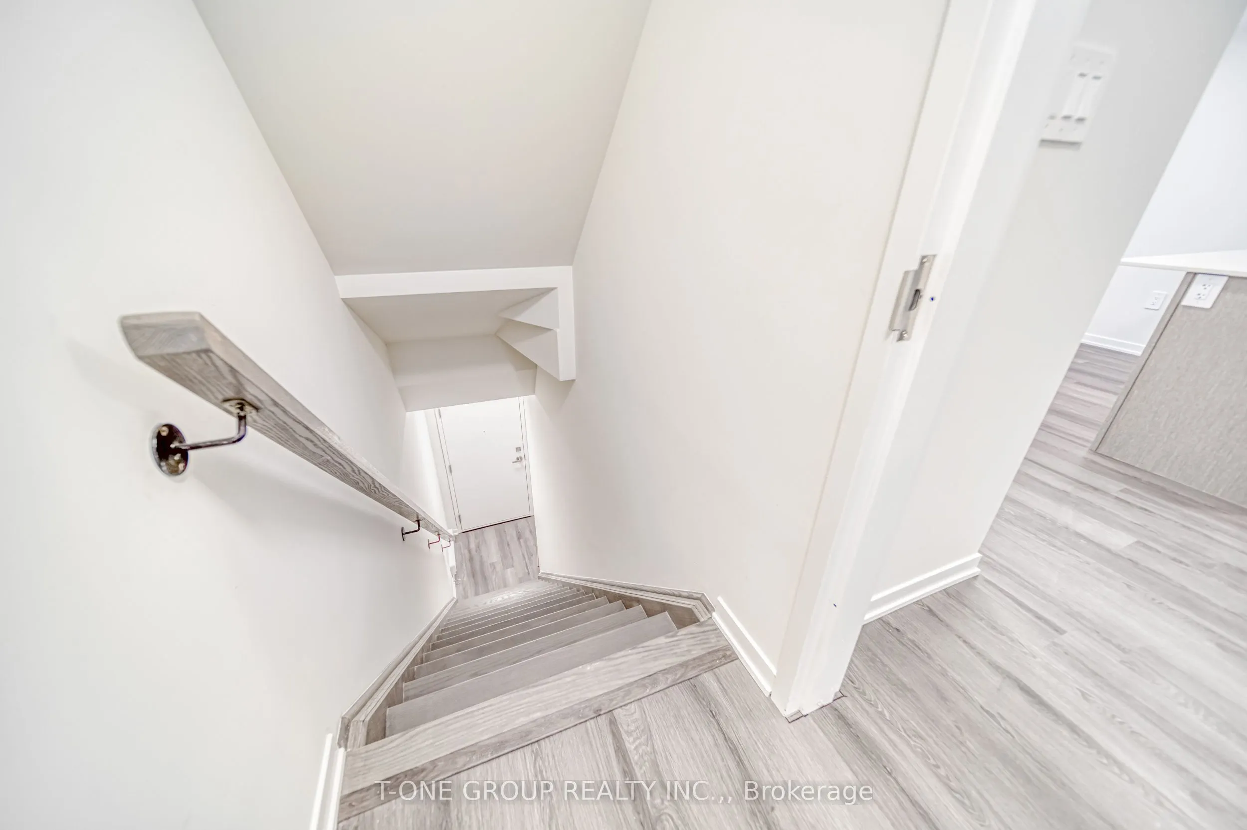 21 Honeycrisp Crescent, #46
