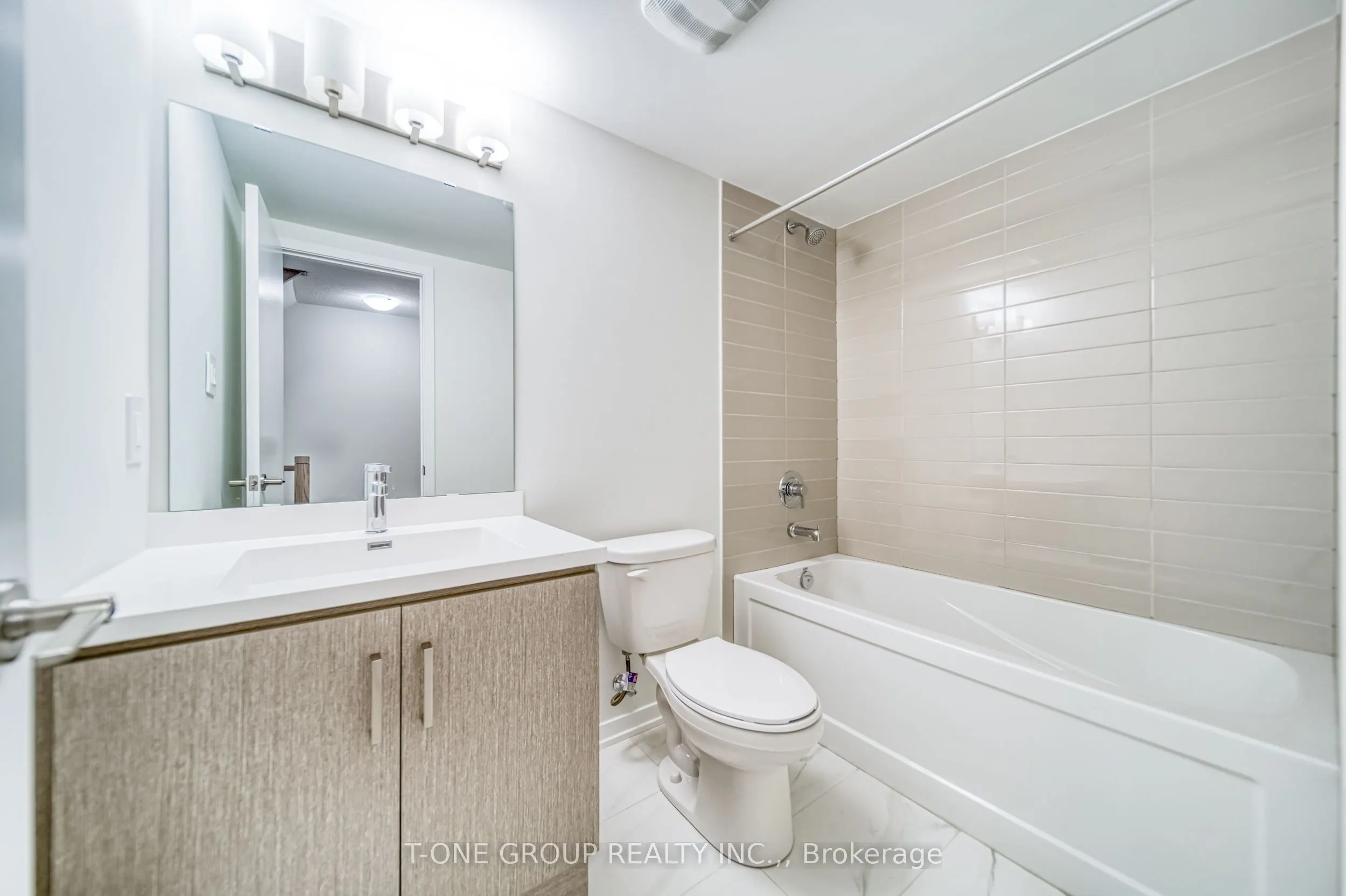 21 Honeycrisp Crescent, #46