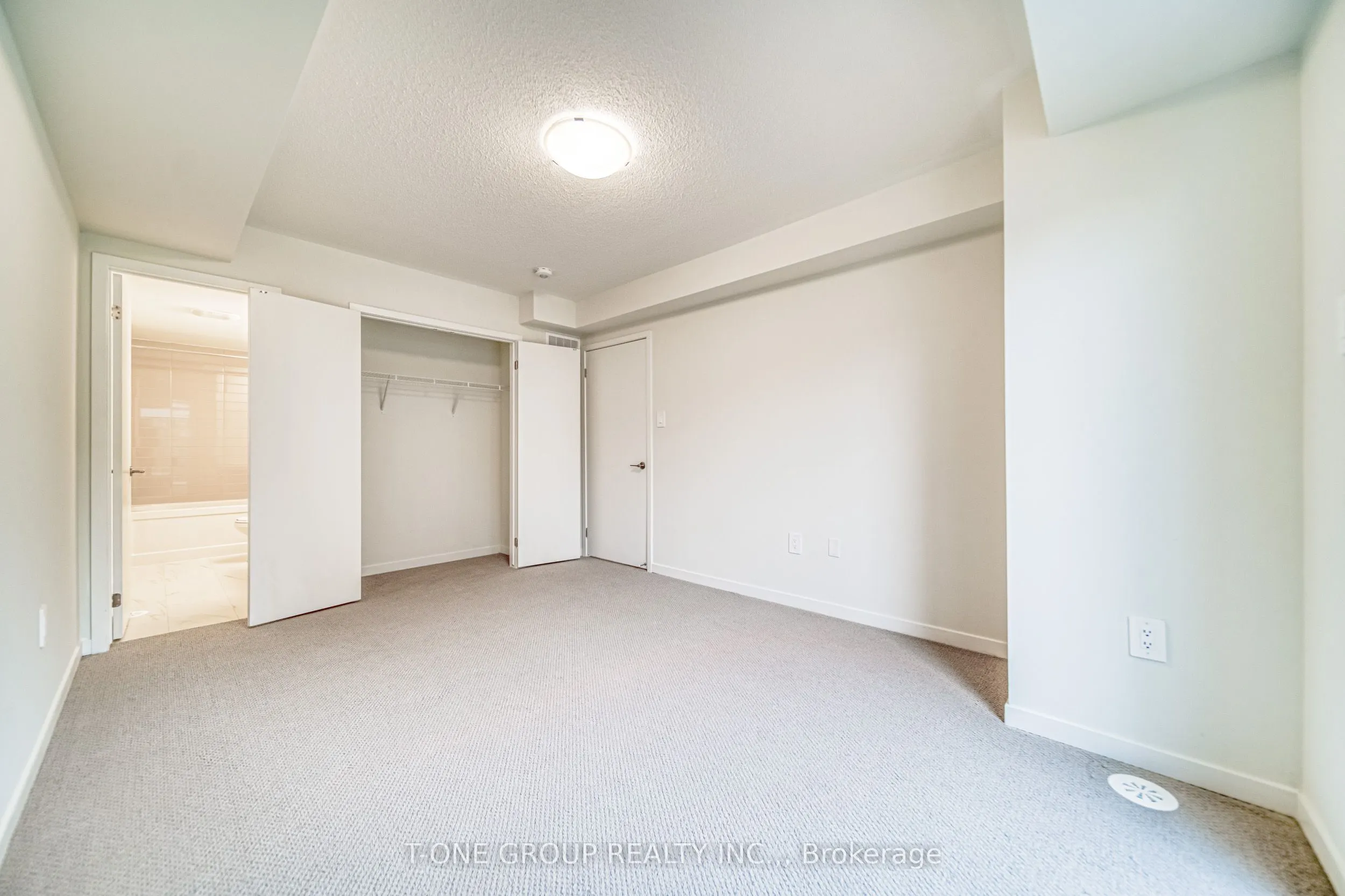21 Honeycrisp Crescent, #46