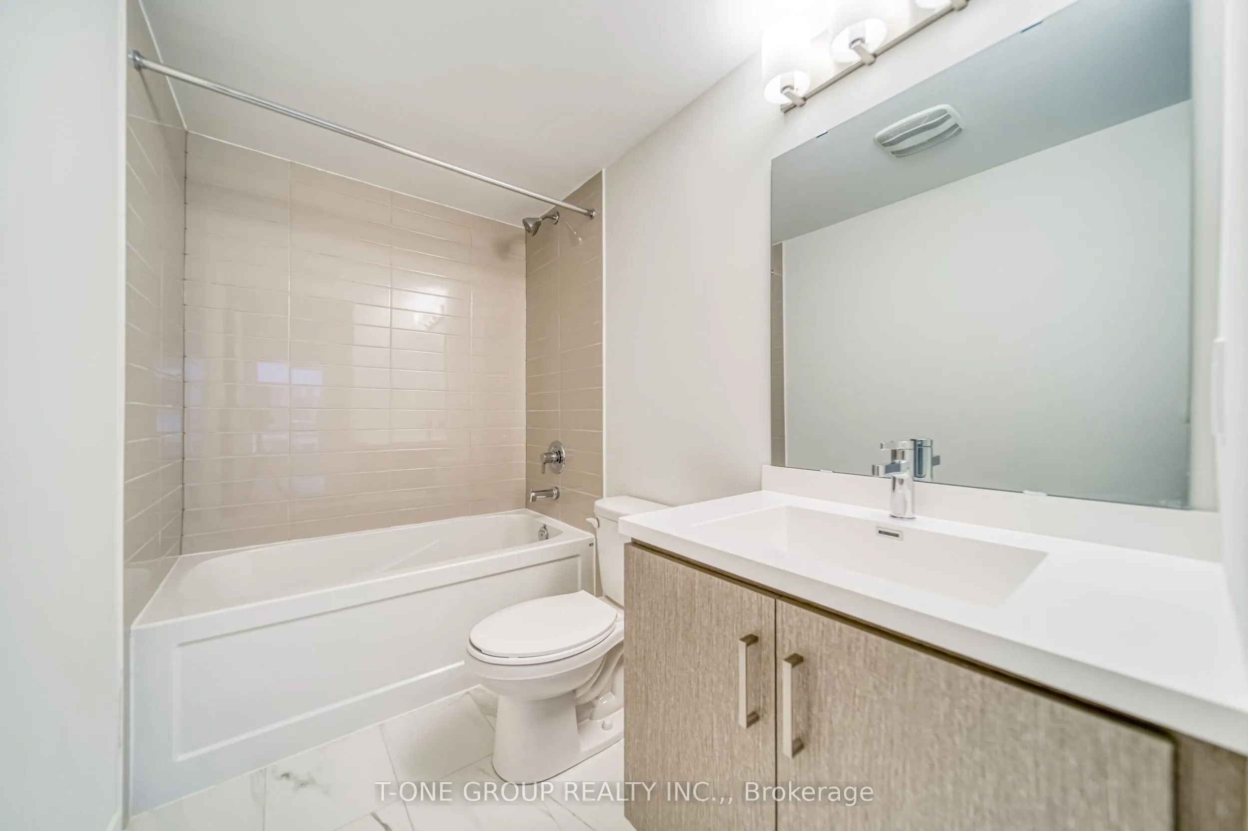 21 Honeycrisp Crescent, #46