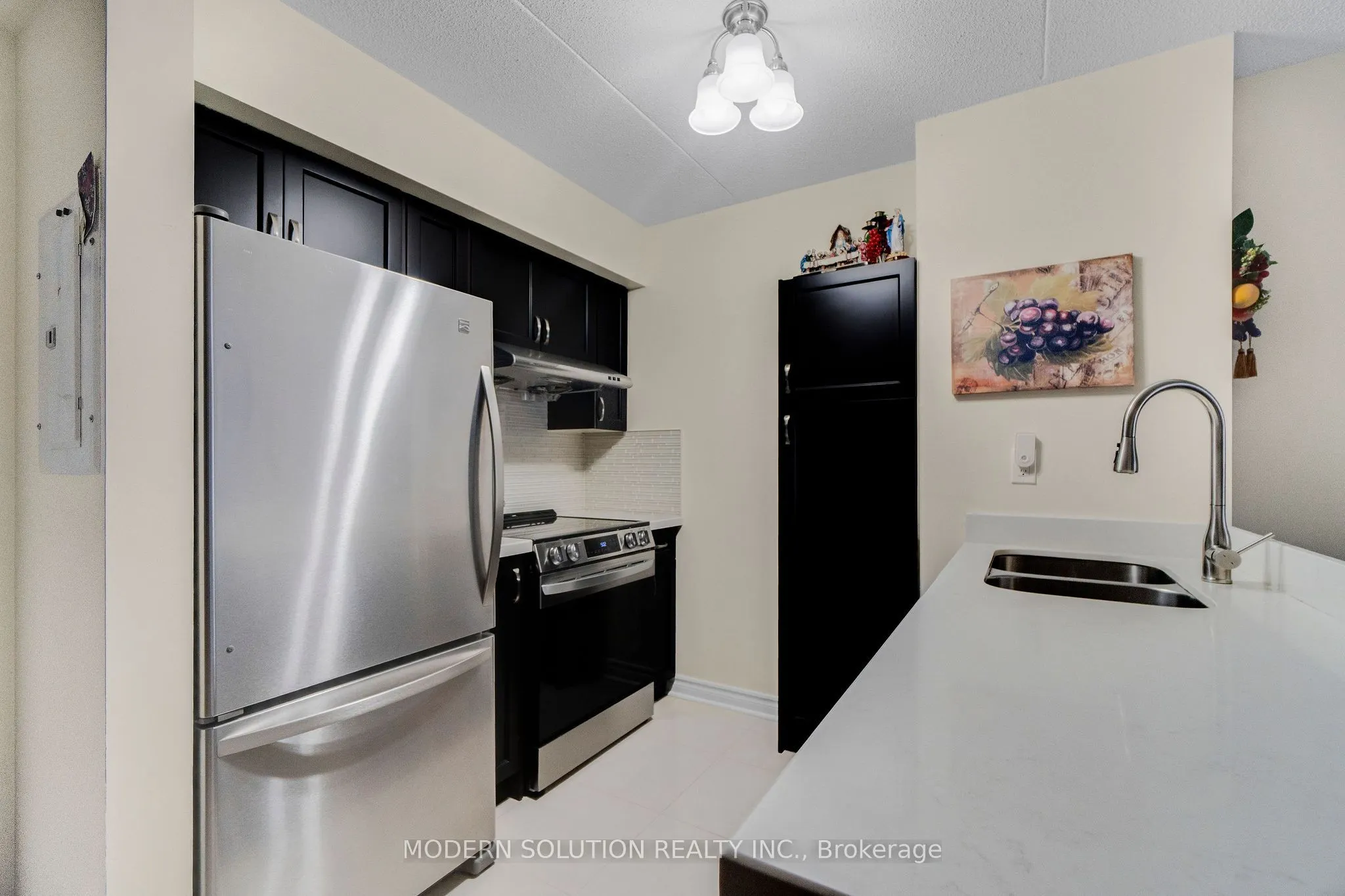 250 Pine Grove Drive, #102