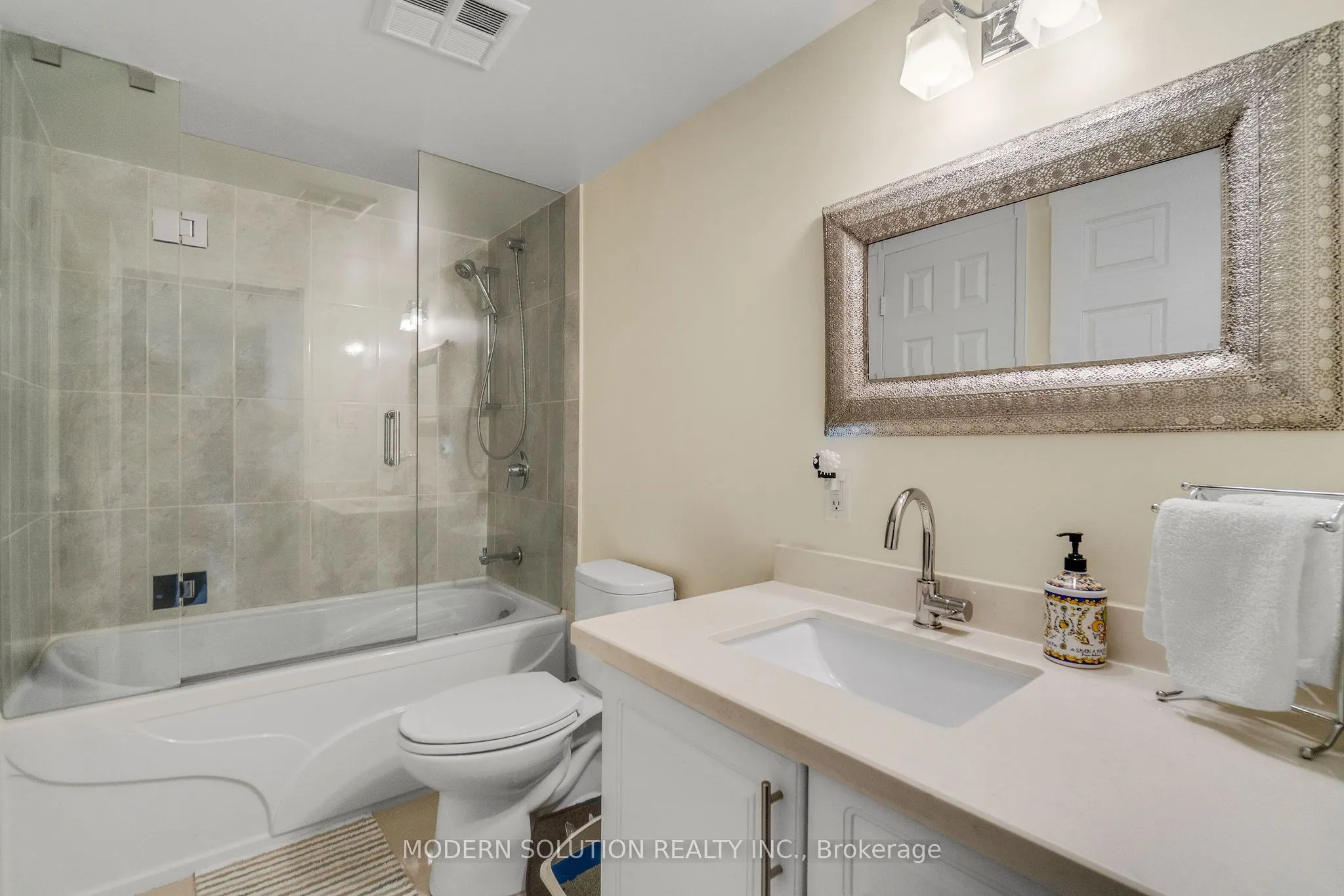 250 Pine Grove Drive, #102
