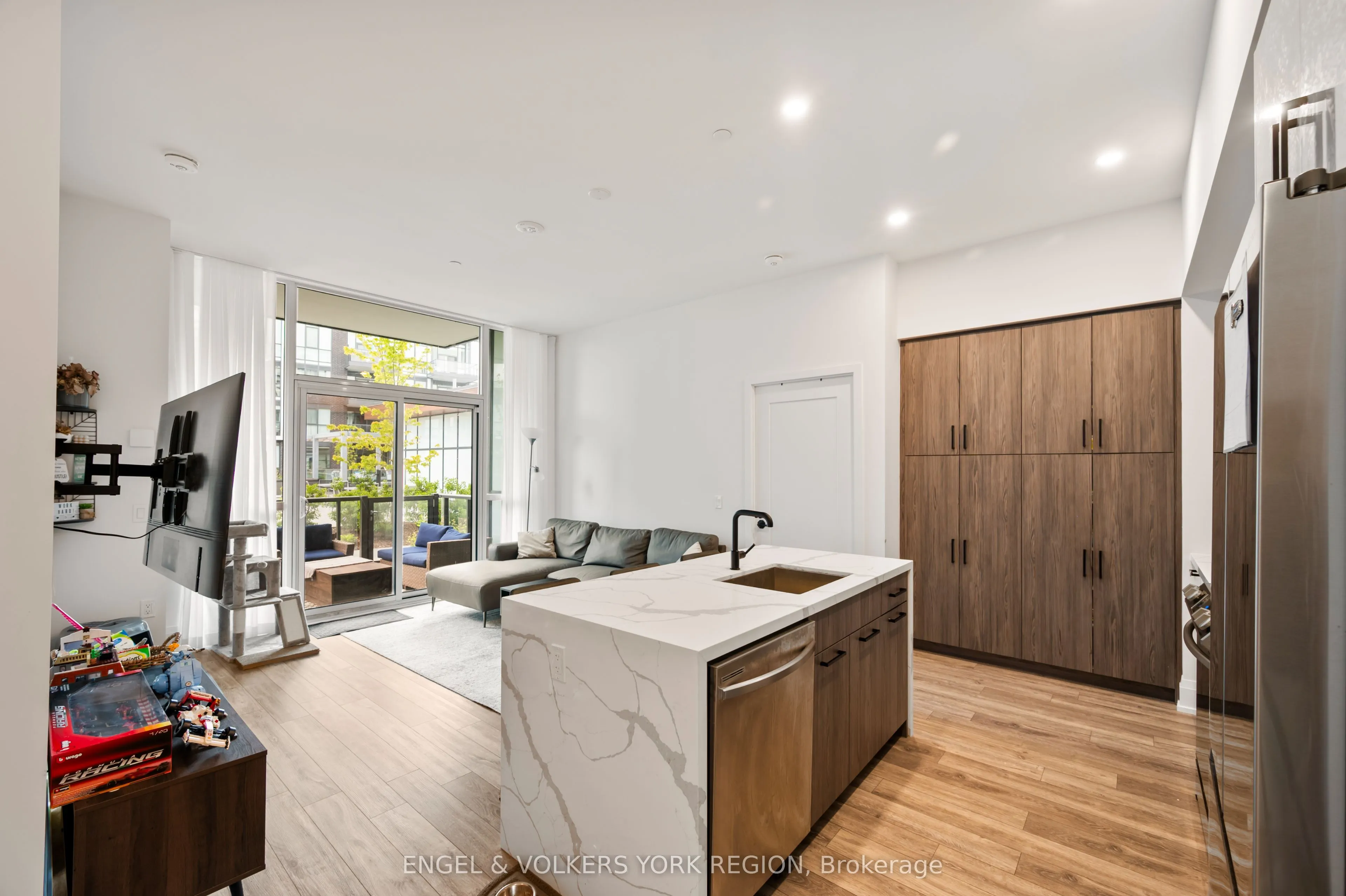 415 Sea Ray Avenue, #128