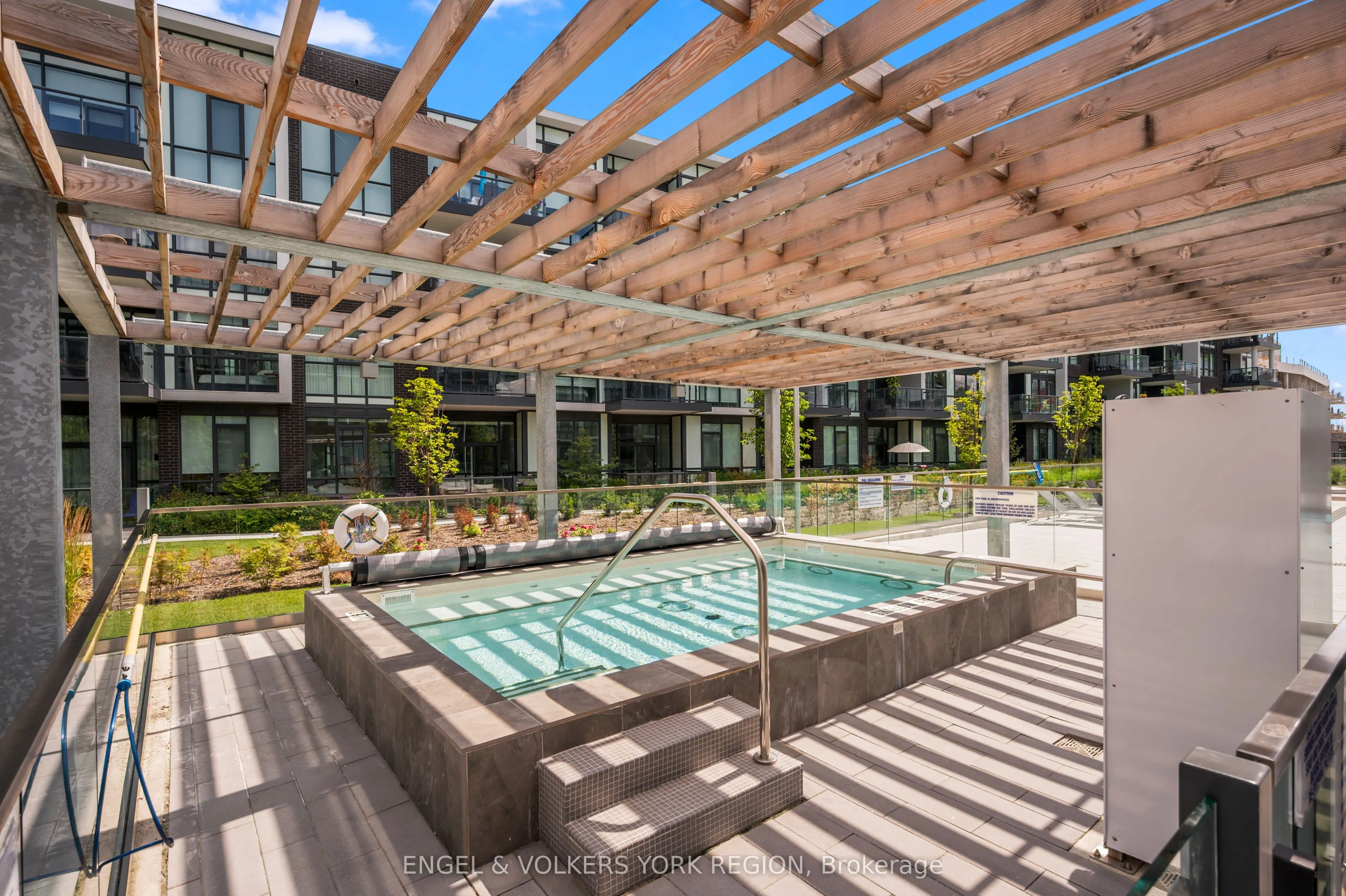 415 Sea Ray Avenue, #128