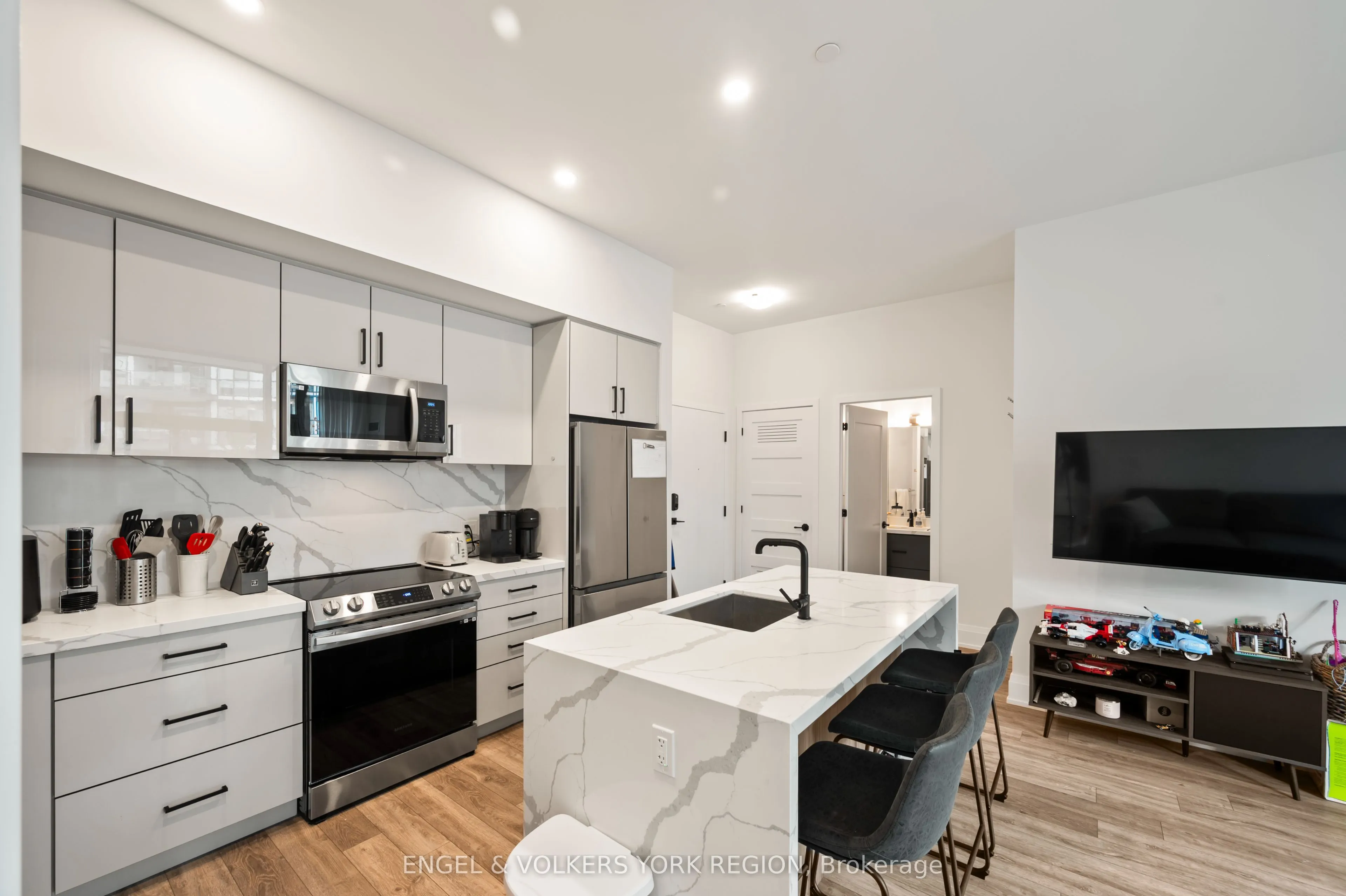 415 Sea Ray Avenue, #128
