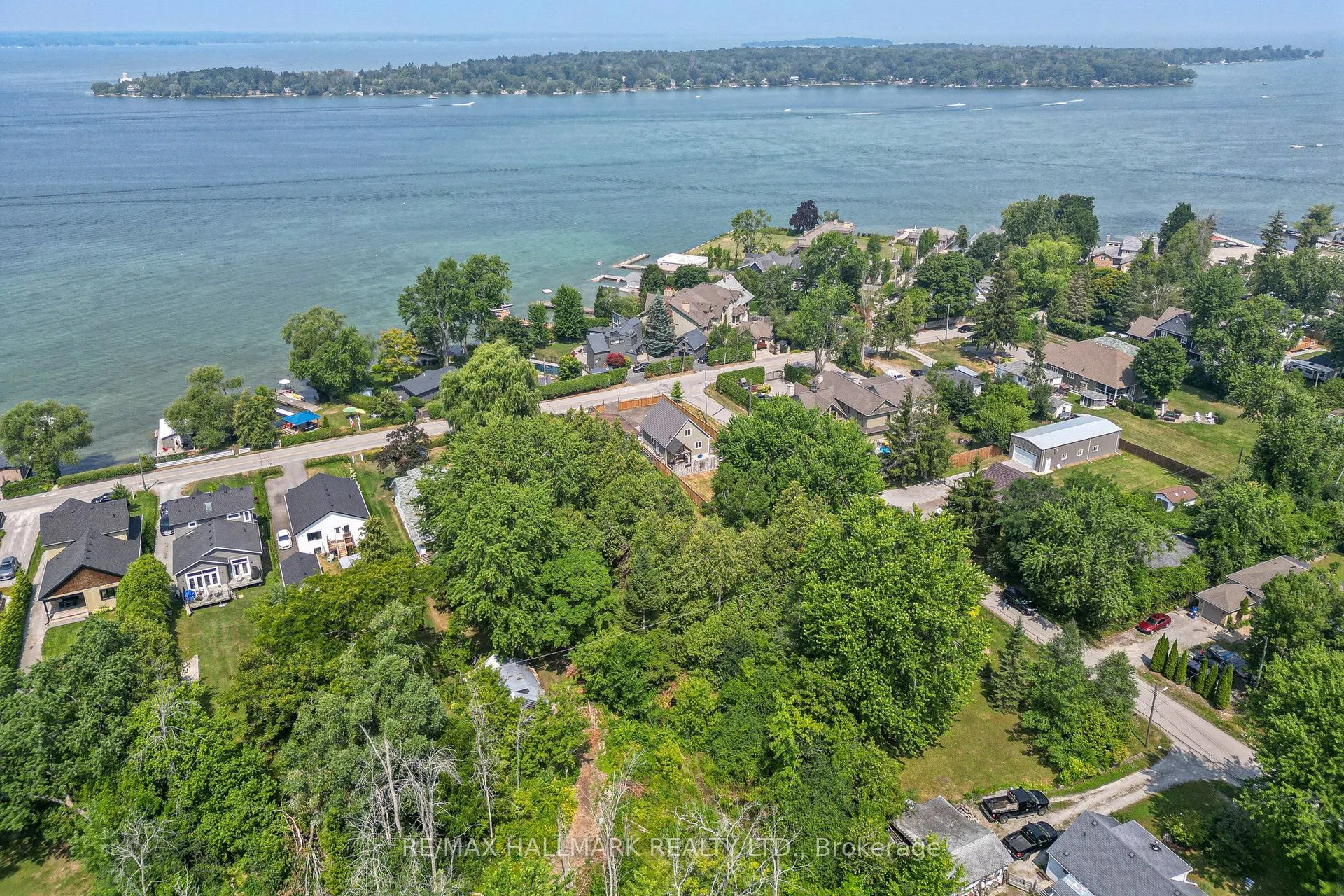941 Lake Drive N