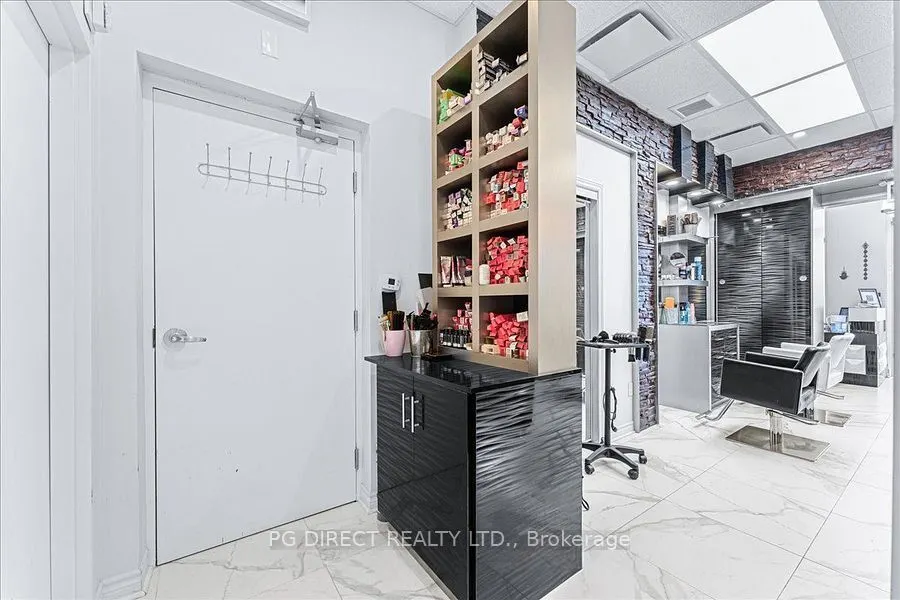 9610 Yonge Street, #A8