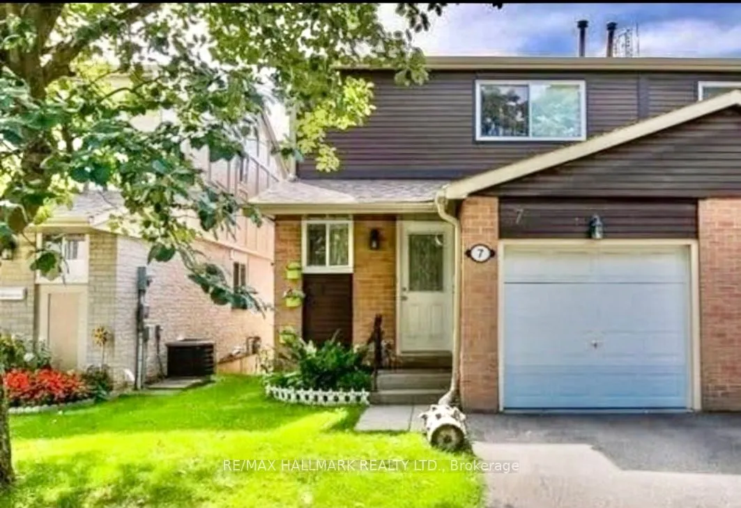 7 New Havens Way, #45