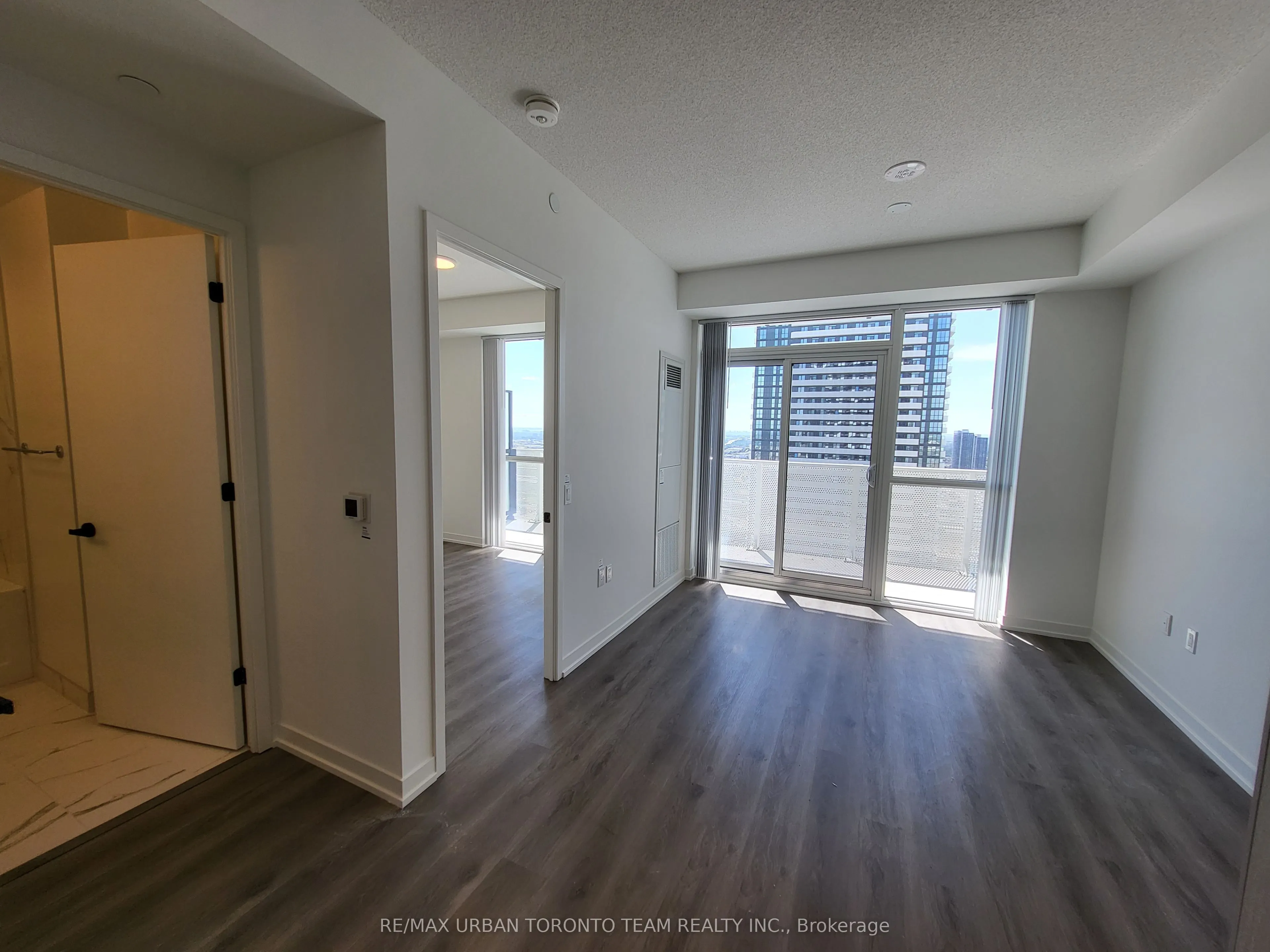 28 Interchange Way, #3601