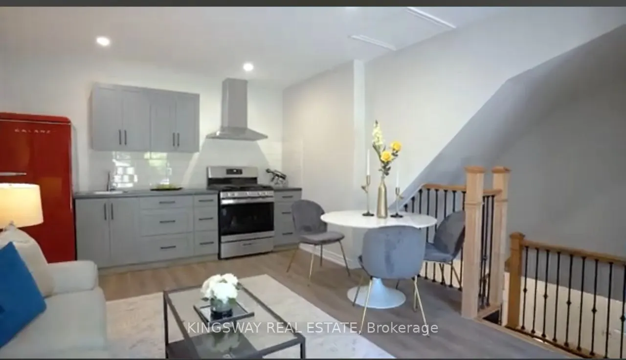 945 Vance Crescent, #2
