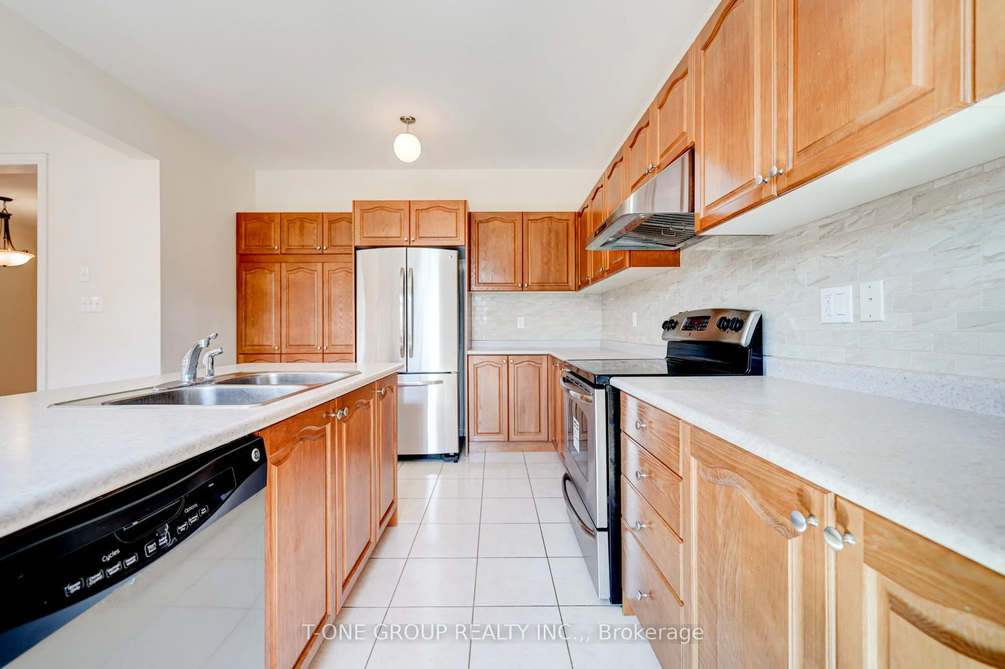 81 Estrella Crescent