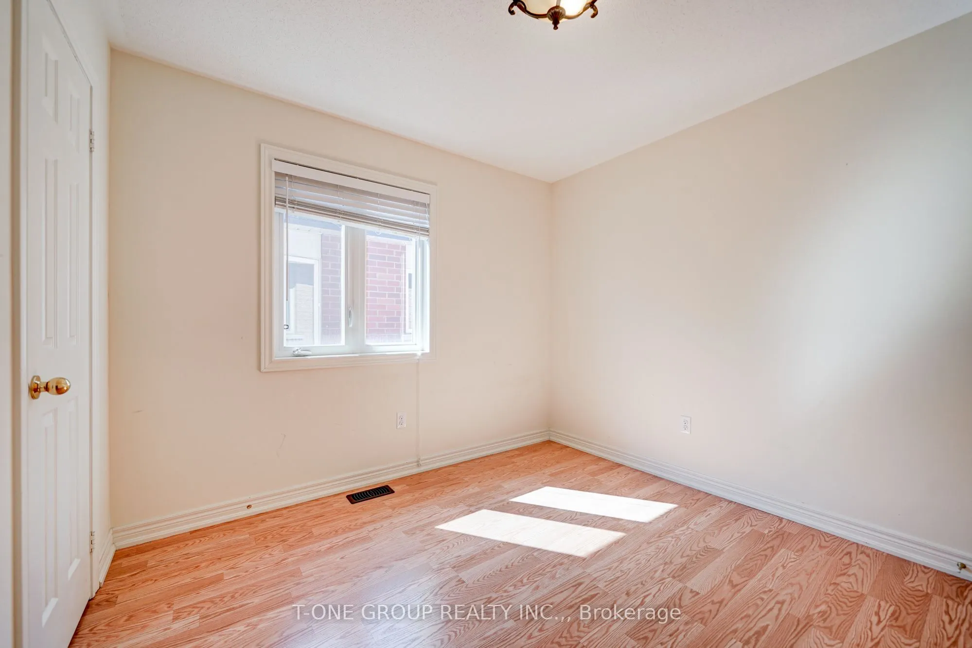 81 Estrella Crescent