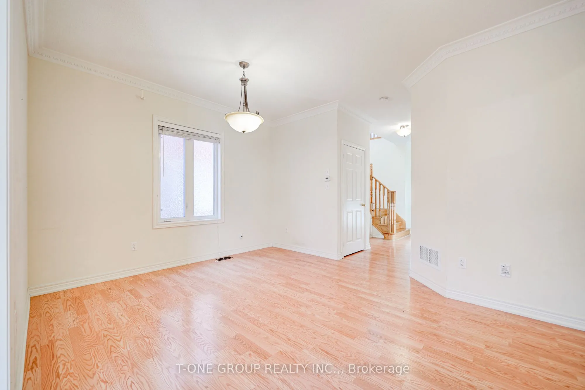 81 Estrella Crescent