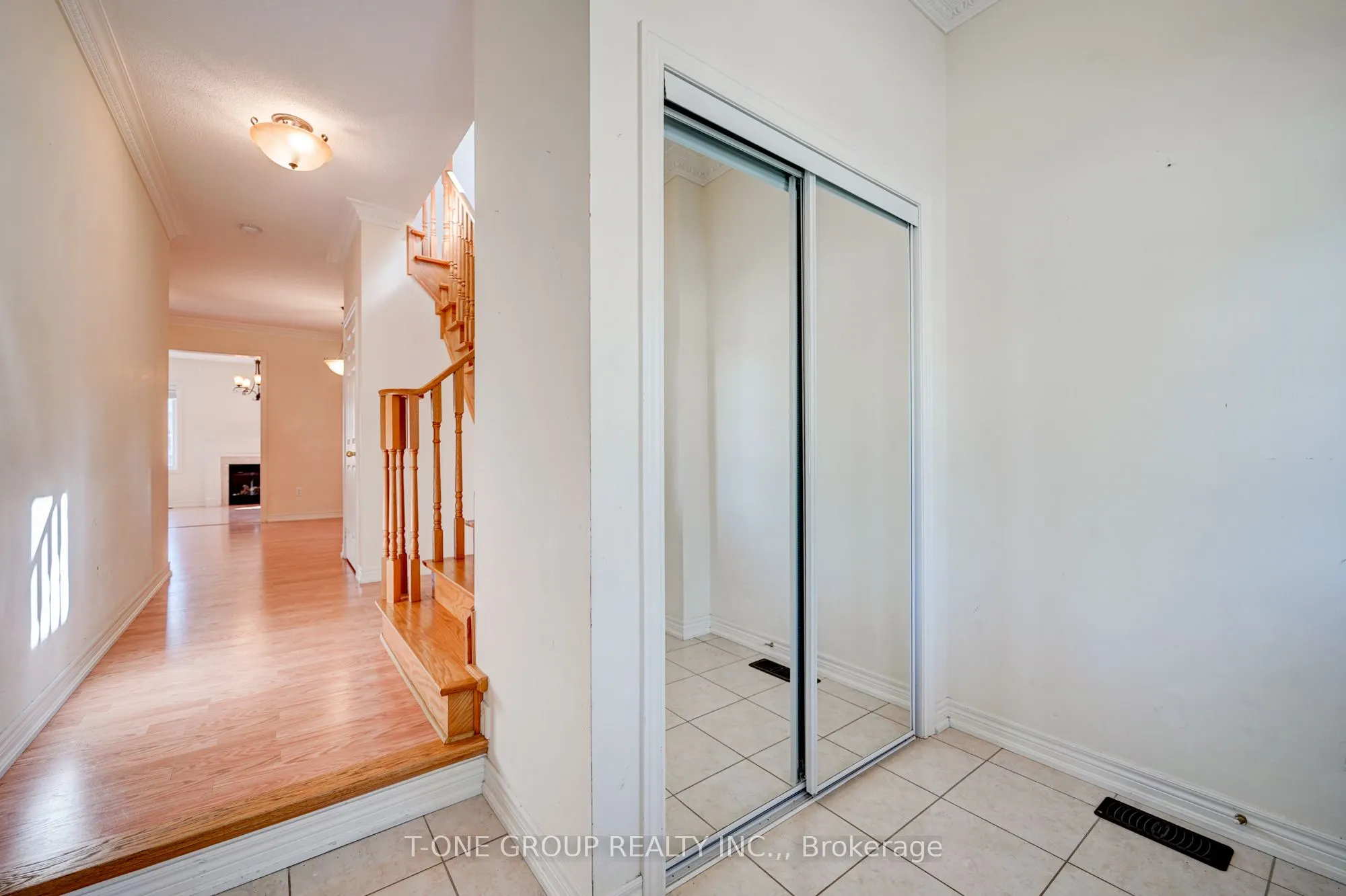 81 Estrella Crescent
